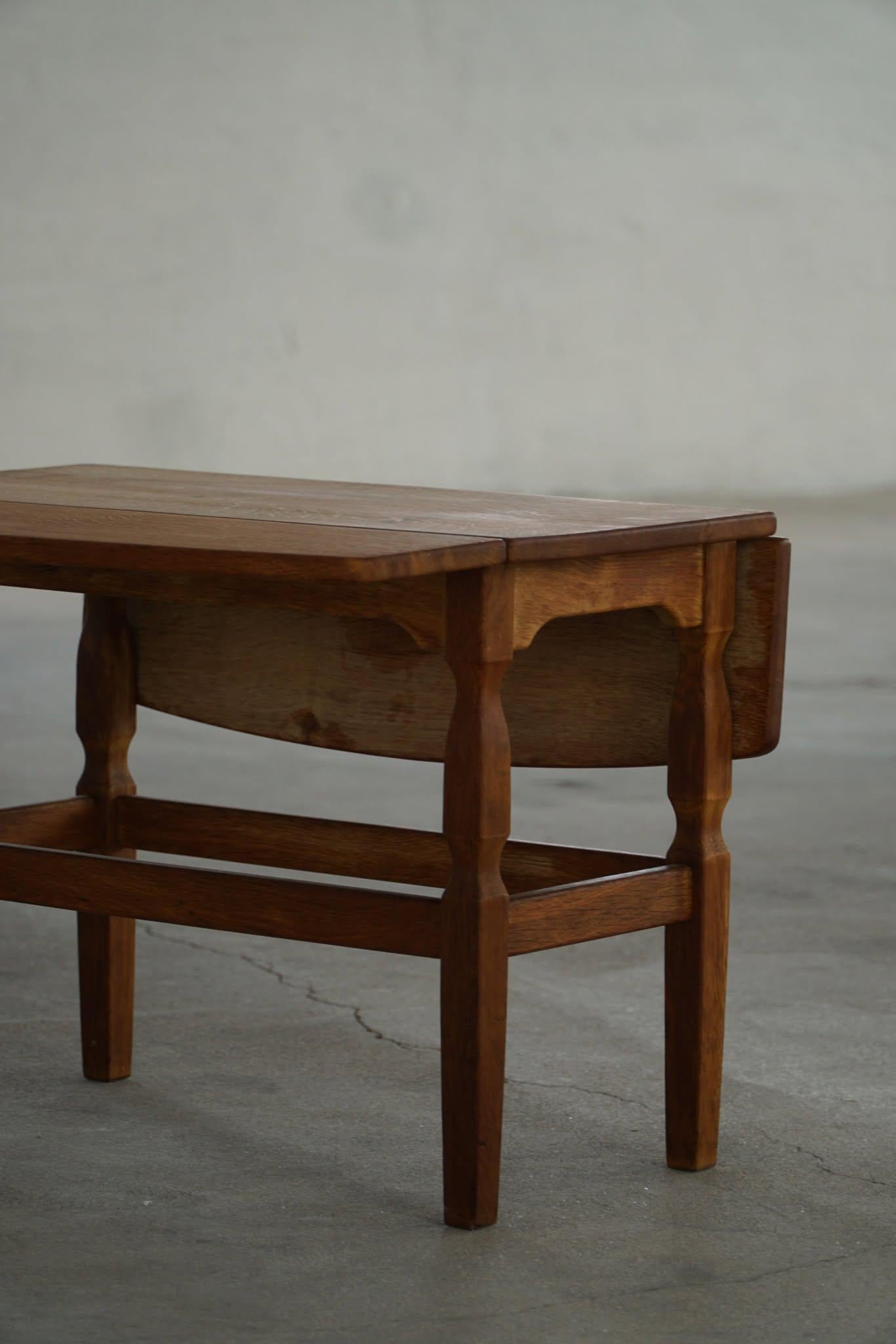 Danish Modern Folding Side Table in Solid Oak, Mid 20th Century For Sale 10