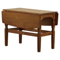 Danish Modern Folding Side Table in Solid Oak, Mid 20th Century