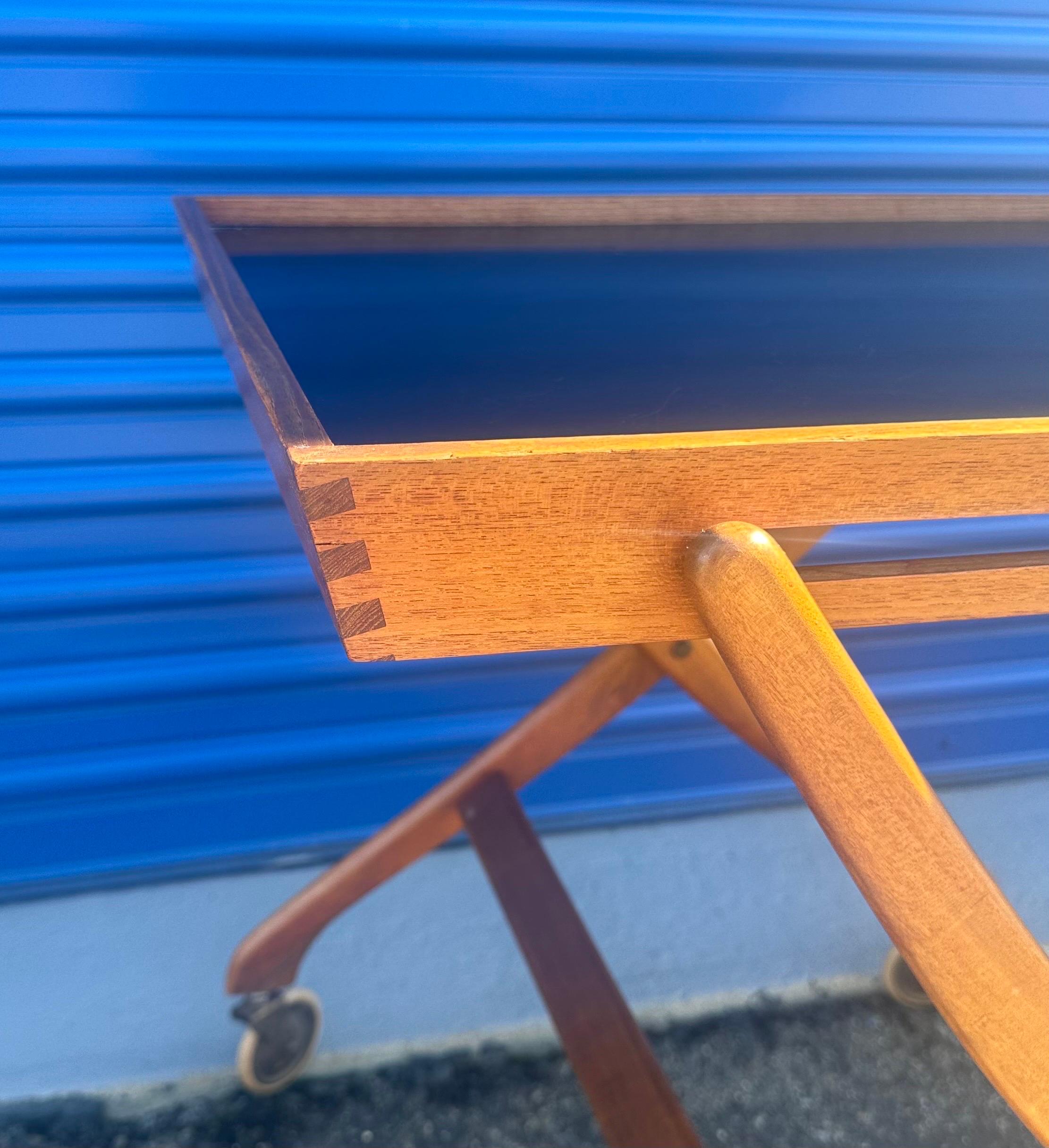 Danish Modern Folding Teak Bar Cart / Serving Trolley  For Sale 4