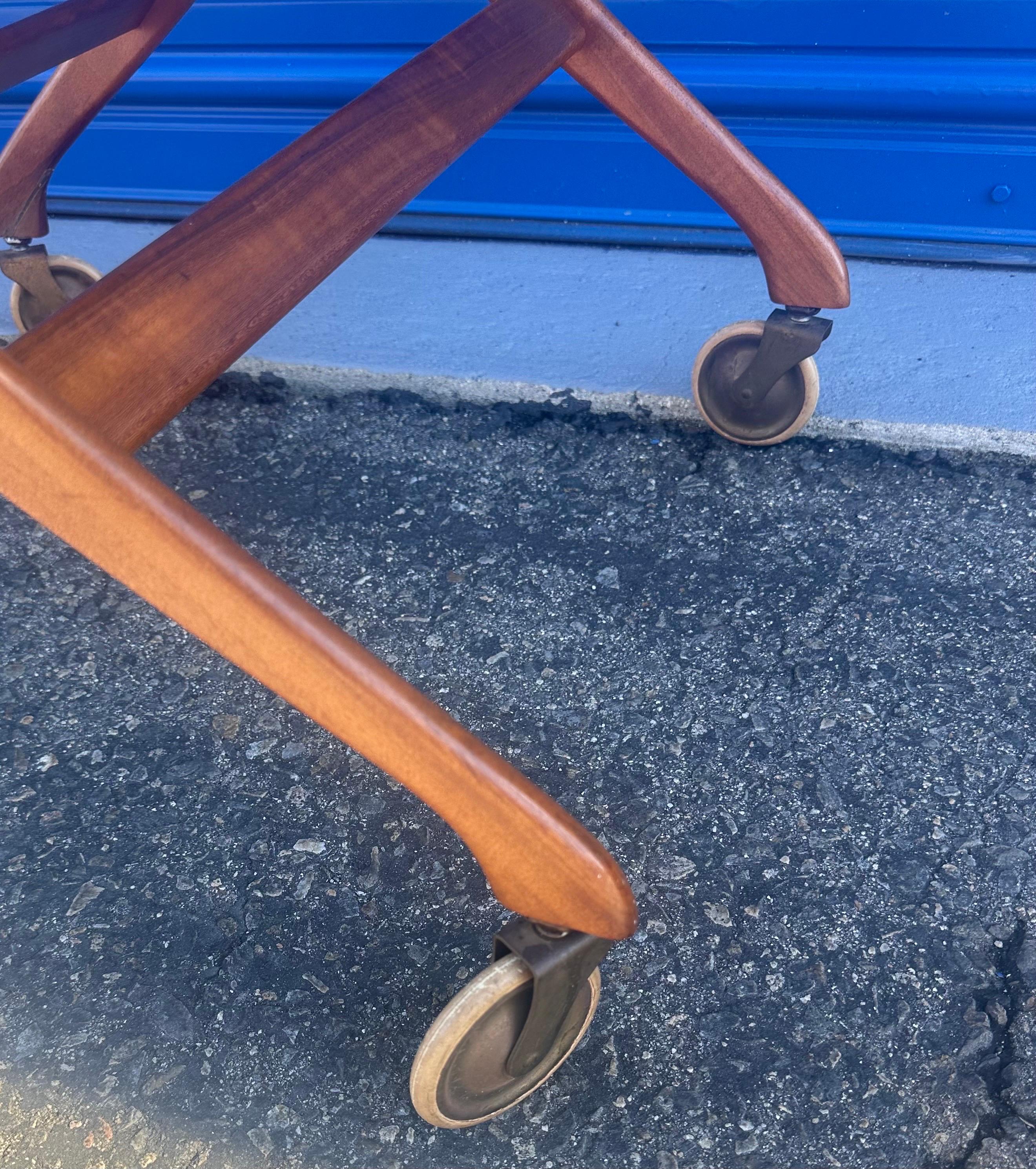Danish Modern Folding Teak Bar Cart / Serving Trolley  For Sale 5