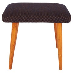 poggiapiedi moderno danese con gambe tornite in faggio