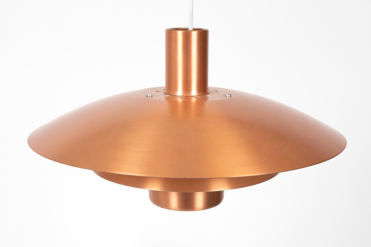 Lámpara colgante danesa moderna Form-Light de cobre, años 70 Escandinavo moderno