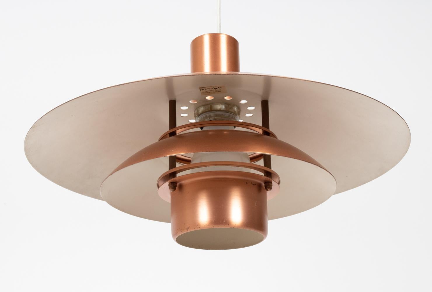 Lámpara colgante danesa moderna Form-Light de cobre, años 70 Danés