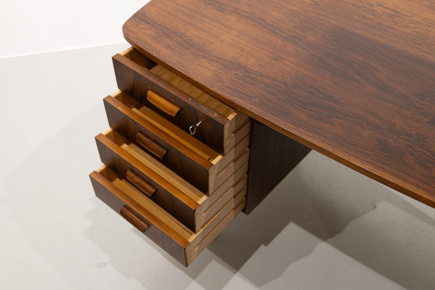 Danish Modern Freestanding Rosewood Desk by Sv. Å. Madsen for HP Hansen, 1960s. 1