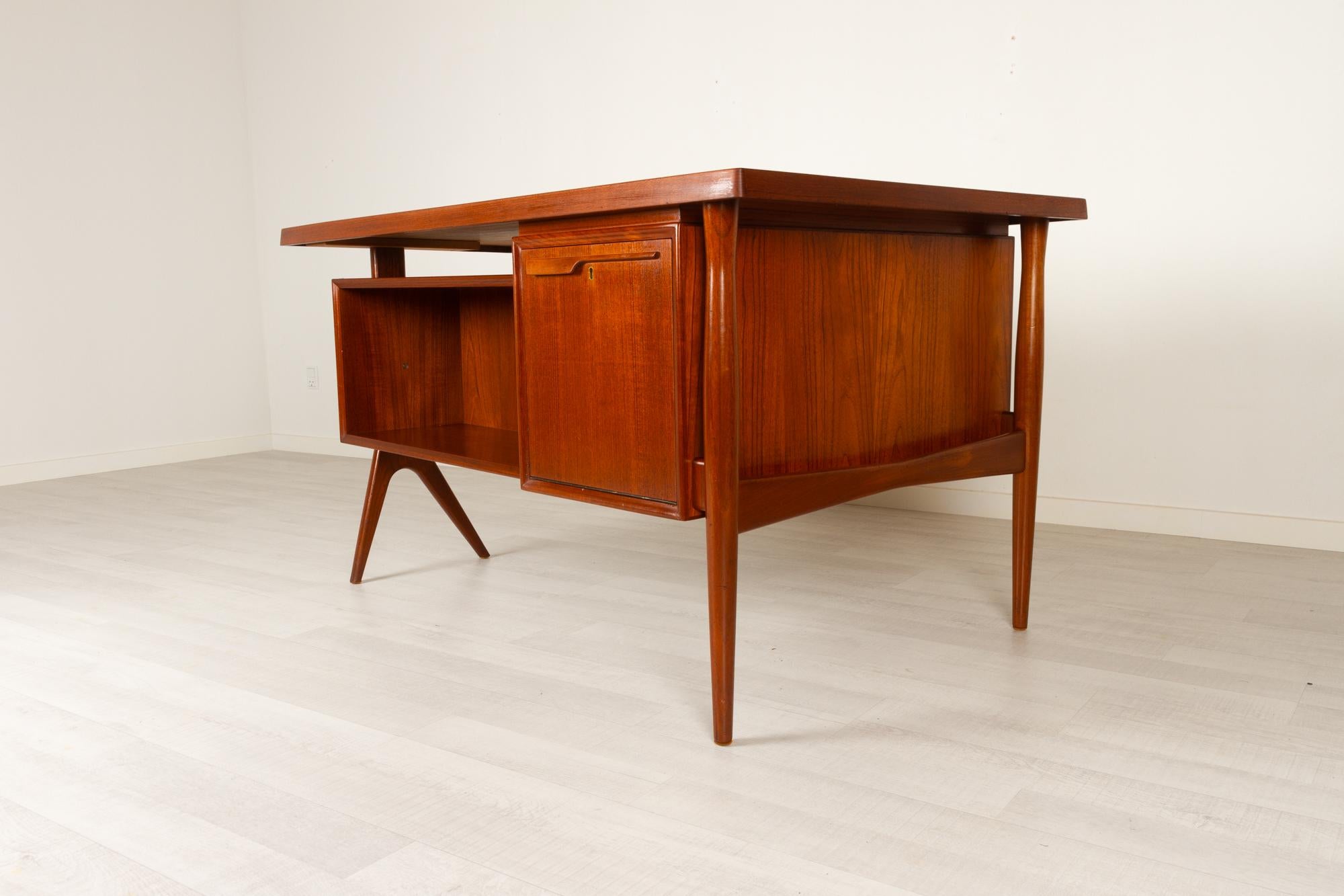 Danish Modern Freestanding Teak Desk, 1960s 2