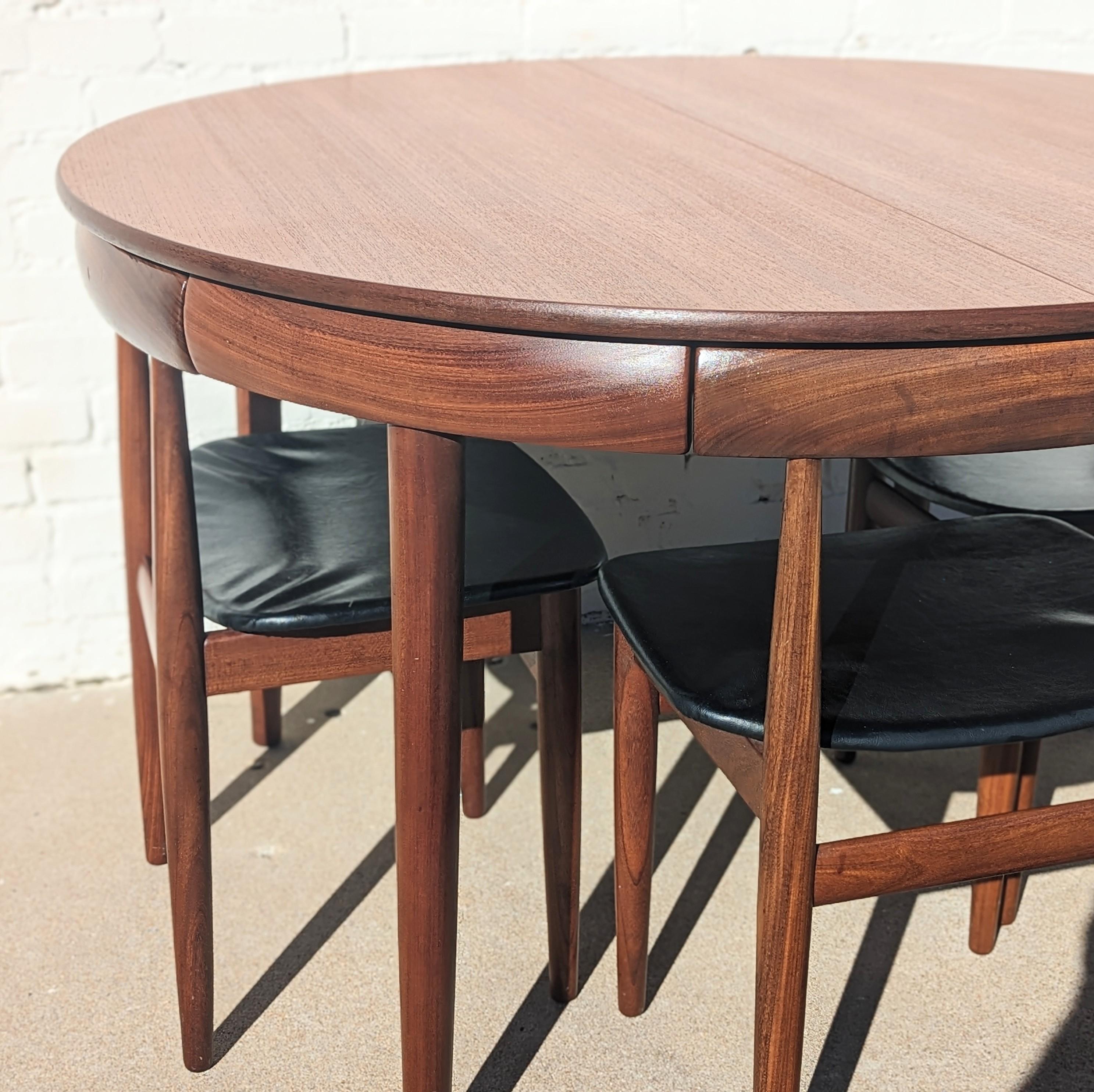 Danish Modern Frem Rojle Dining Table and Chairs  For Sale 6