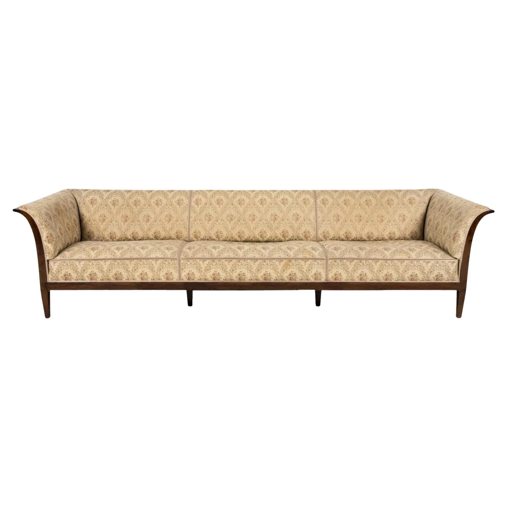 Canapé moderne danois Frits Henningsen 118" largeur Reupholstered en vente