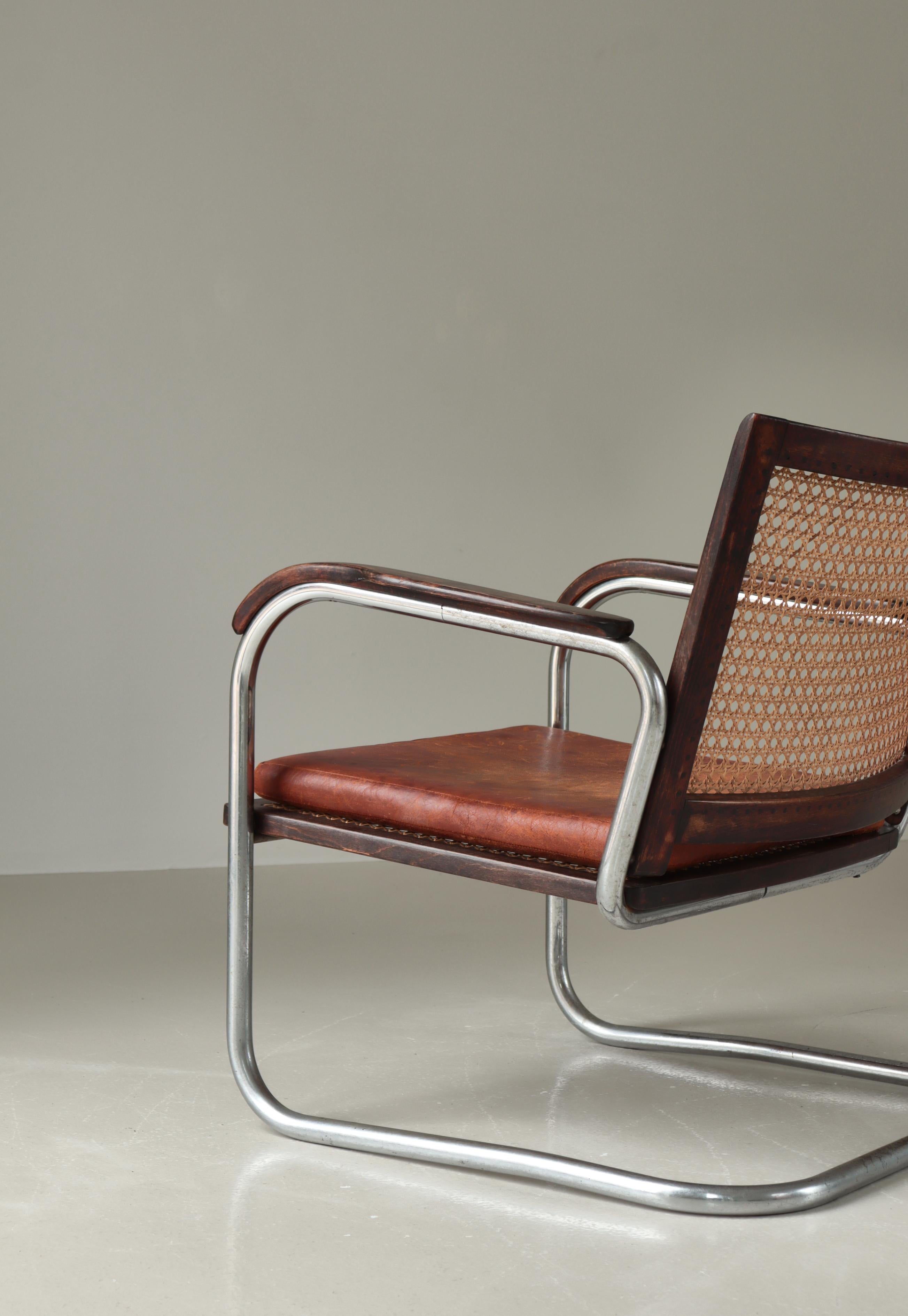 Scandinave moderne Chaise moderne danoise S-102 de Fritz Hansen en acier, cannage et cuir, années 1930 en vente