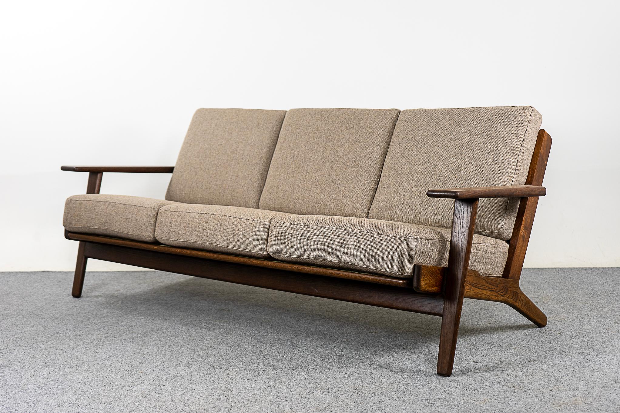 Danish Modern GE 290 Oak Sofa by Hans Wegner for GETAMA For Sale at 1stDibs