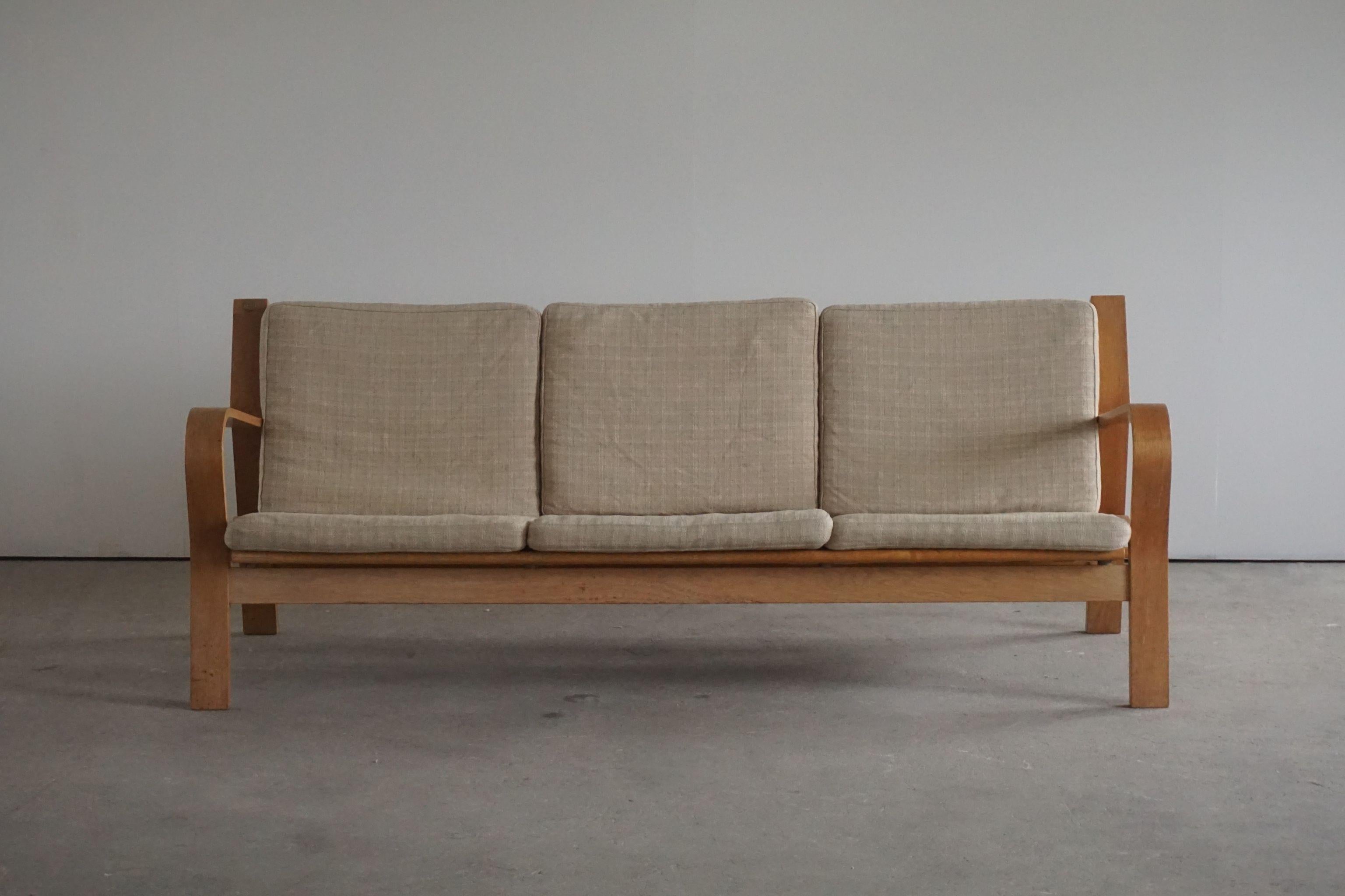 Danish Modern GE 671 Three-Seater Sofa by Hans J. Wegner for GETAMA, 1960s 11