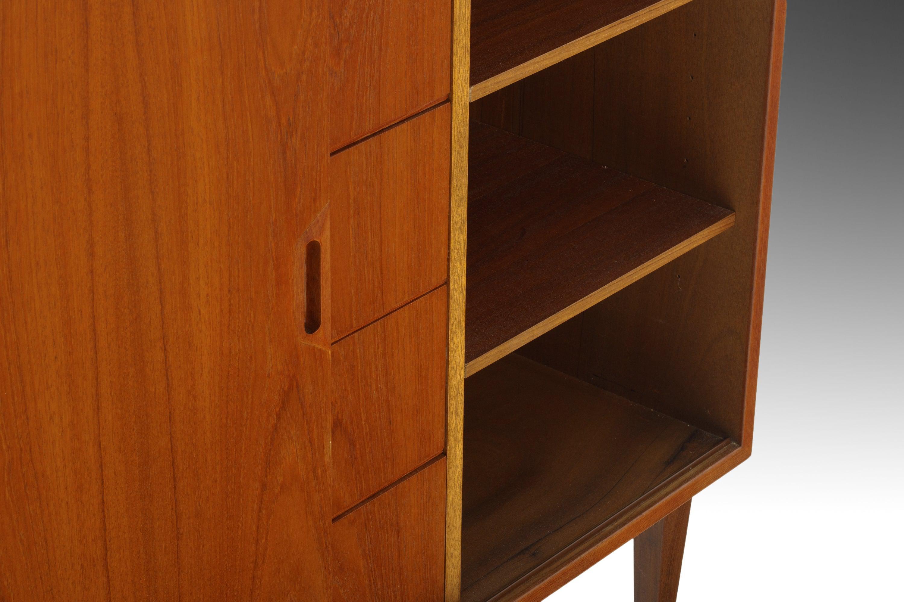 Danish Modern Gentleman's Dresser / Cabinet After Arne Vodder in Teak, c. 1960s 9