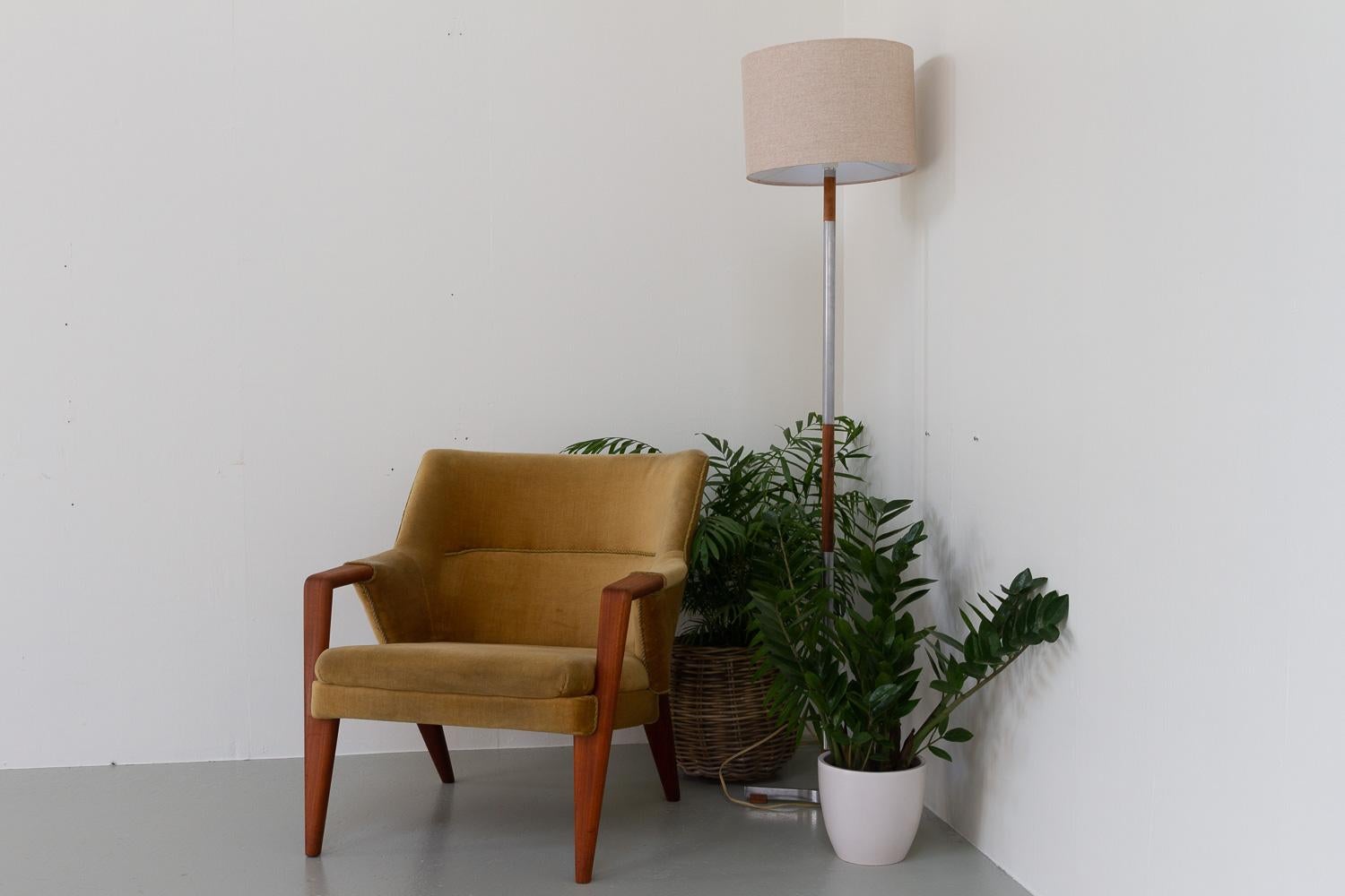 Danish Modern Golden Velvet Lounge Chair by Kurt Olsen, 1950s. 15