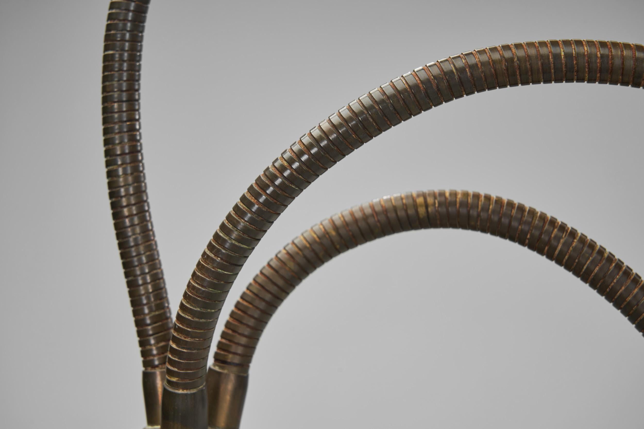 Lampadaire moderne danois à col de cygne avec tige enveloppée de cuir, Danemark, années 1950 en vente 9