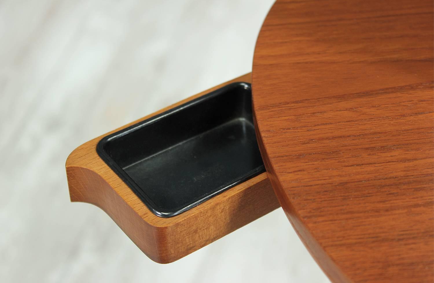 side table ash tray