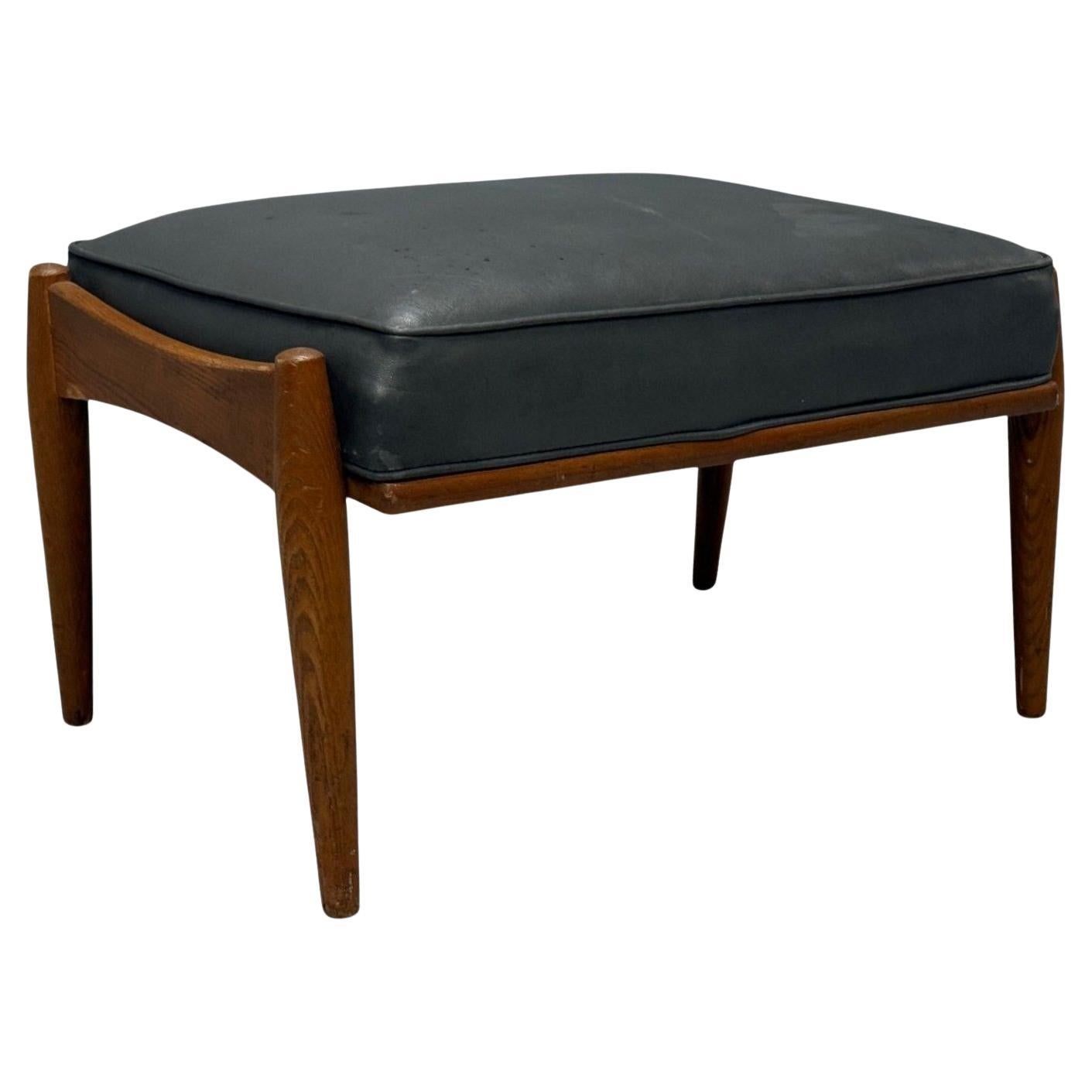 Tabouret moderne danois en simili-cuir gris et noyer, Danemark, années 1950