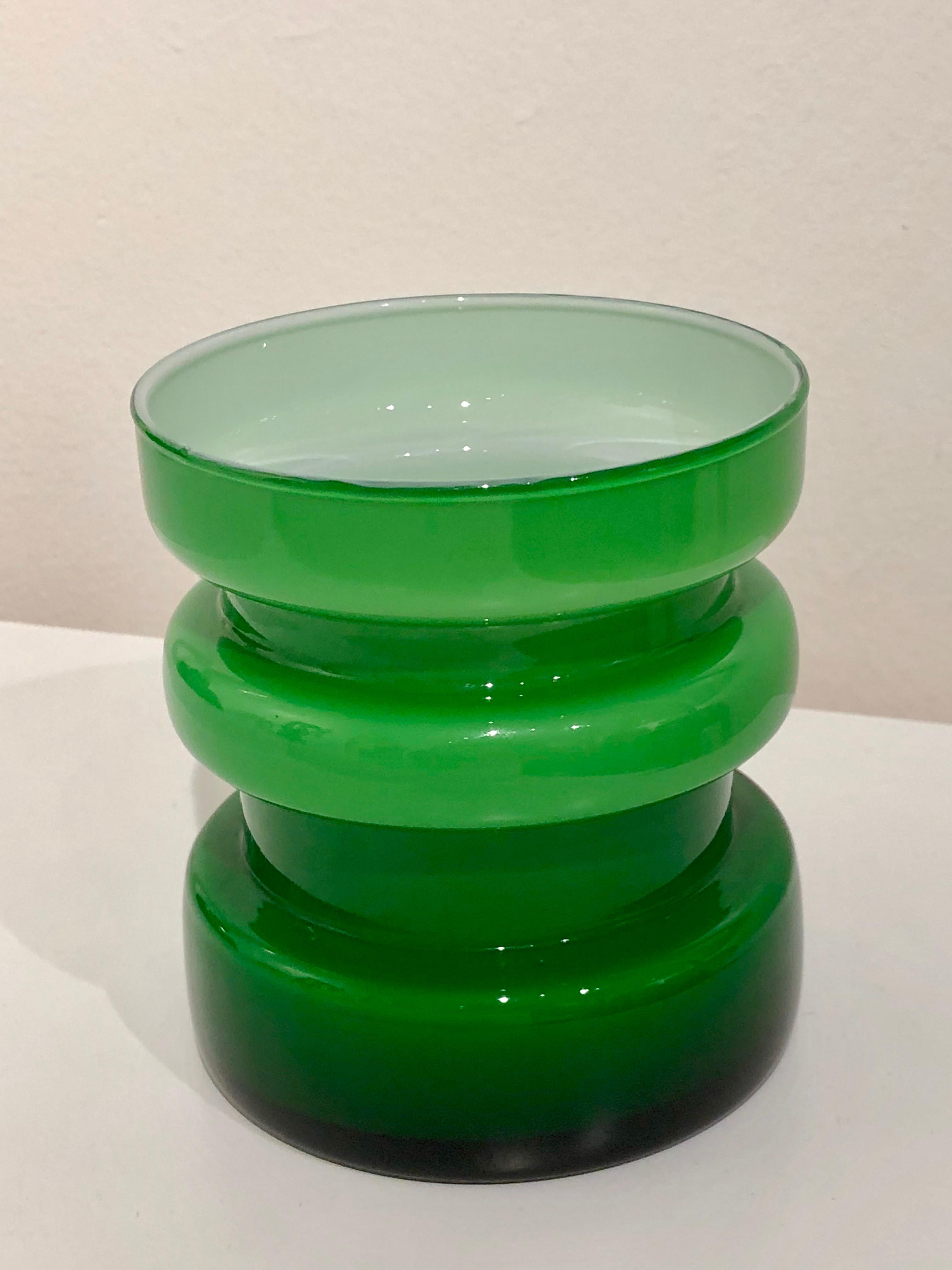 Iconic Danish modern handblown Art Glass small vase that will be a gorgeous pop of color in your decor. Designed by Otto Brauer for Holmegaard in excellent condition with no chips, cracks or scratches.