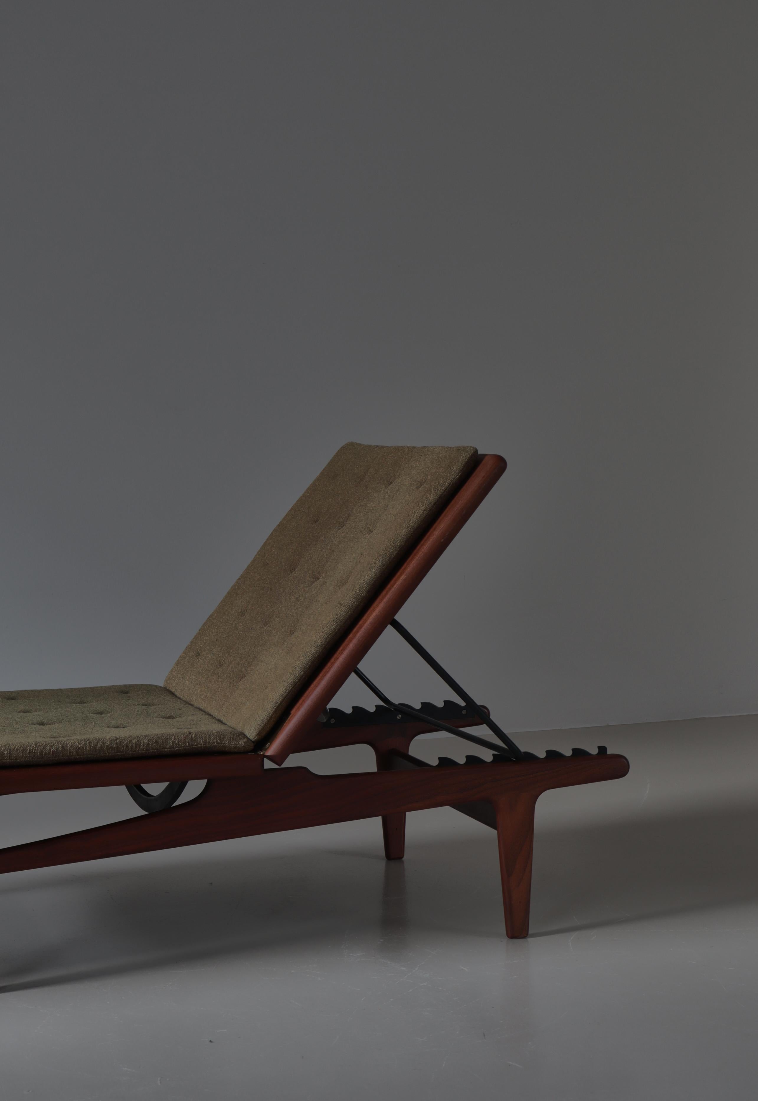 Lit de jour réglable GE-1 en bois de teck de Hans J. Wegner, années 1950, The Moderns Moderns en vente 9