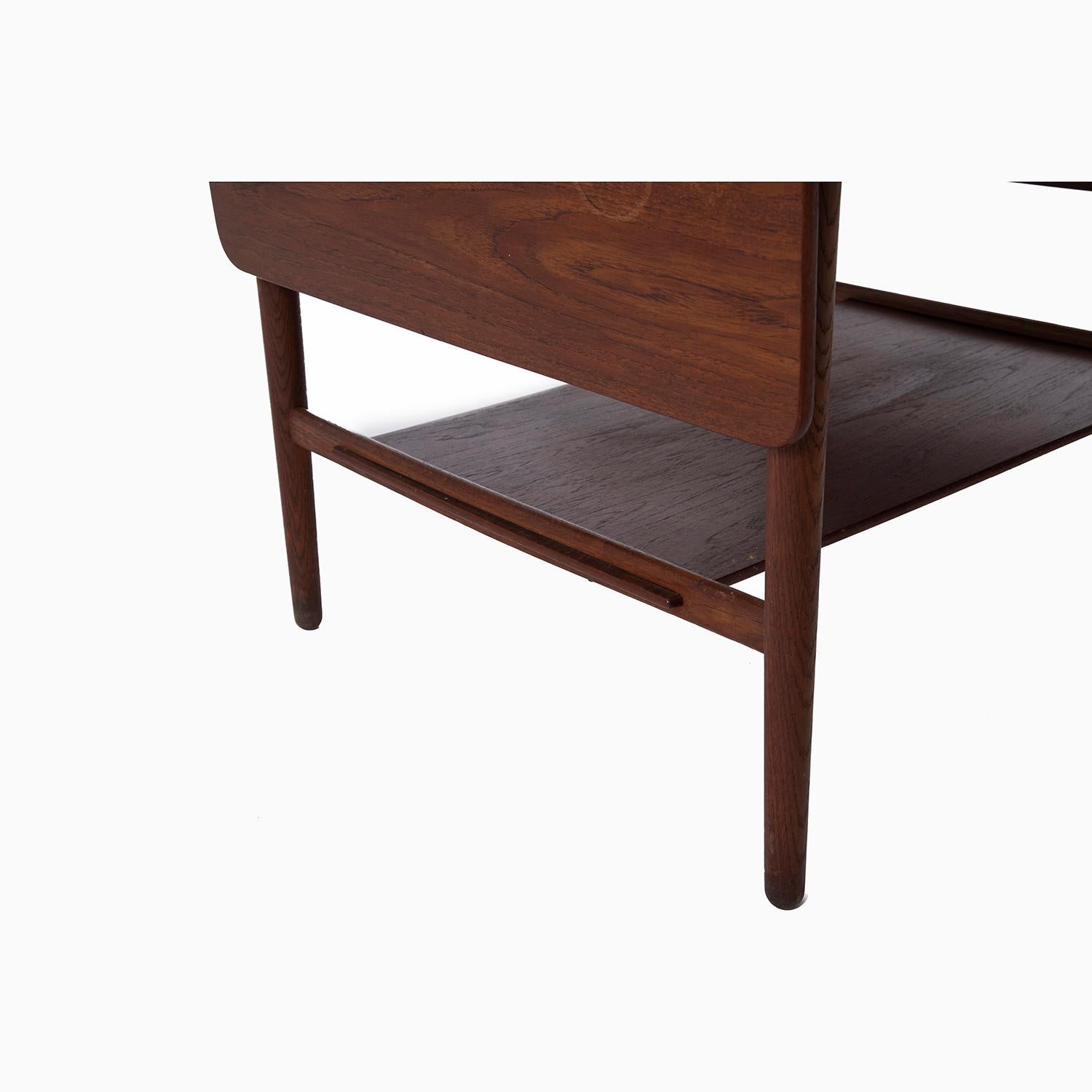 Danish Modern Hans Wegner Drop Leaf Occasional Table For Sale 5