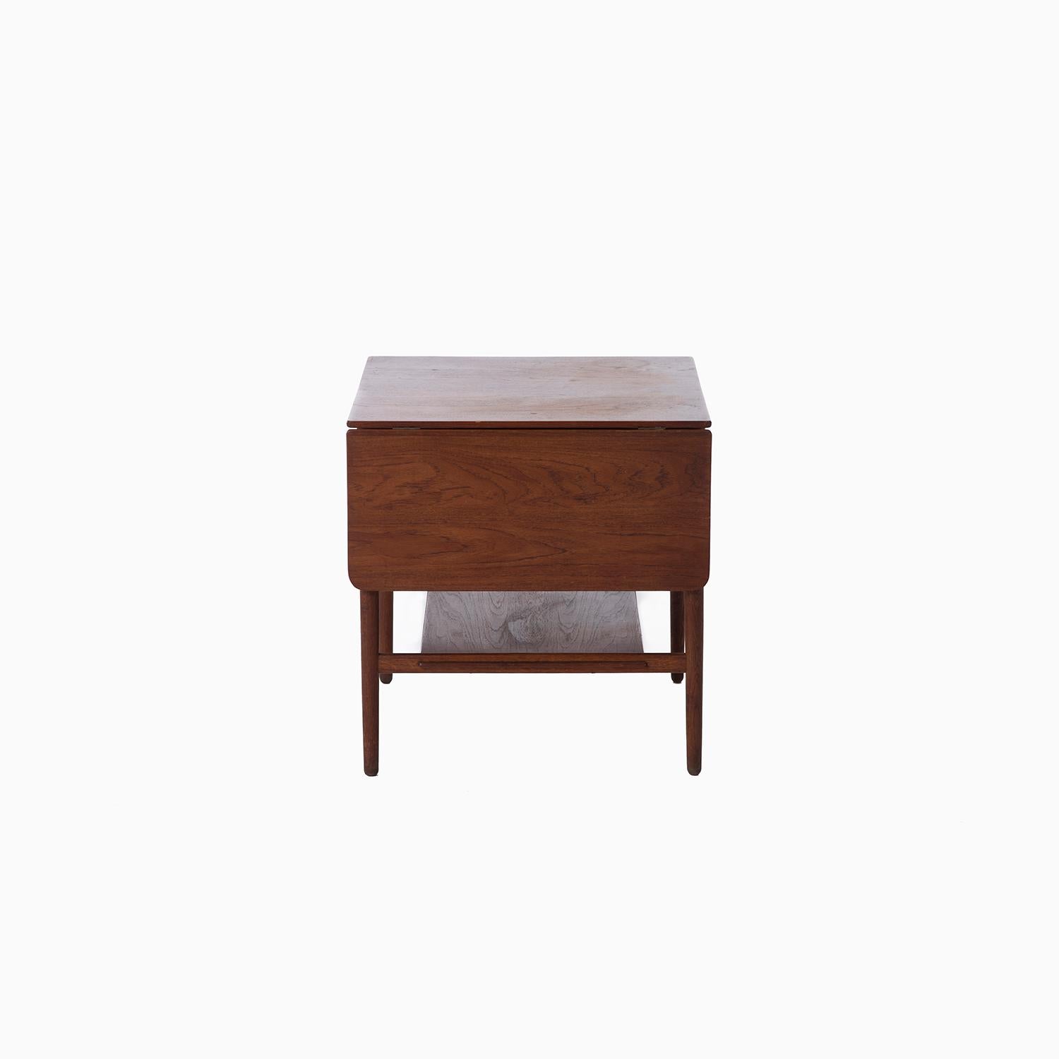 Teak Danish Modern Hans Wegner Drop Leaf Occasional Table For Sale