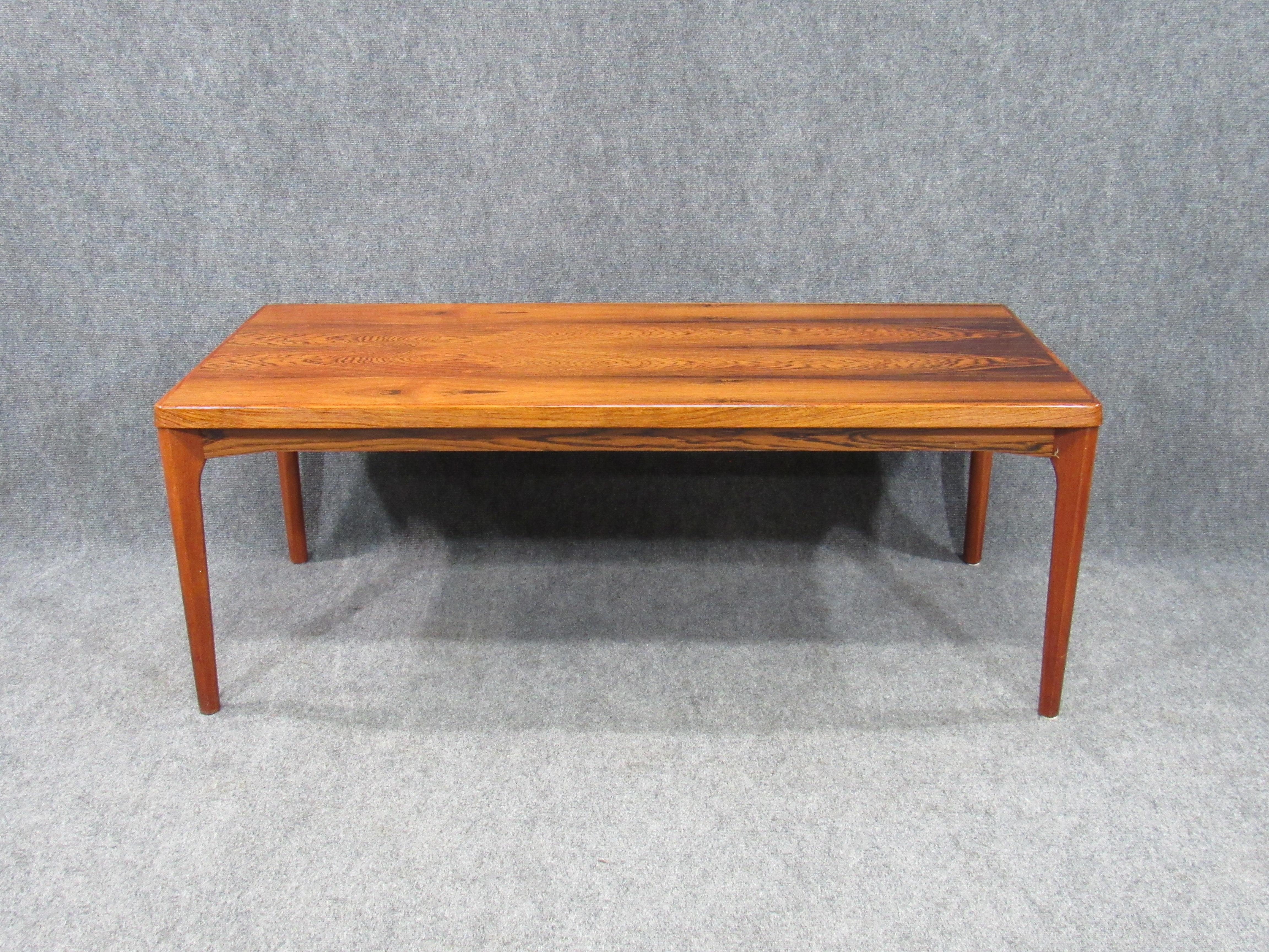 Danish Modern Henning Kjaernulf Rosewood Coffee Table for Vejle Møbelfabrik For Sale 2