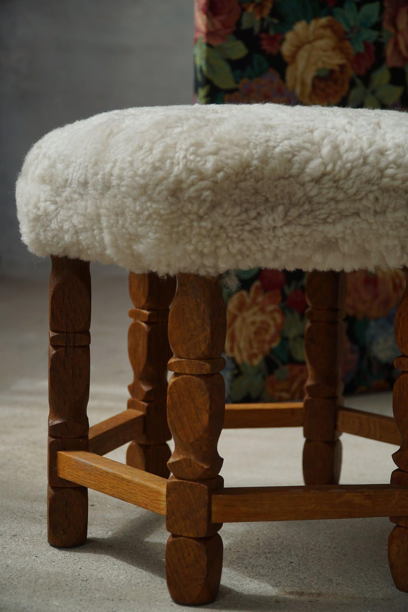 Danish Modern Hexagonal Stool, Solid Oak & Lambswool, 1950s For Sale 3