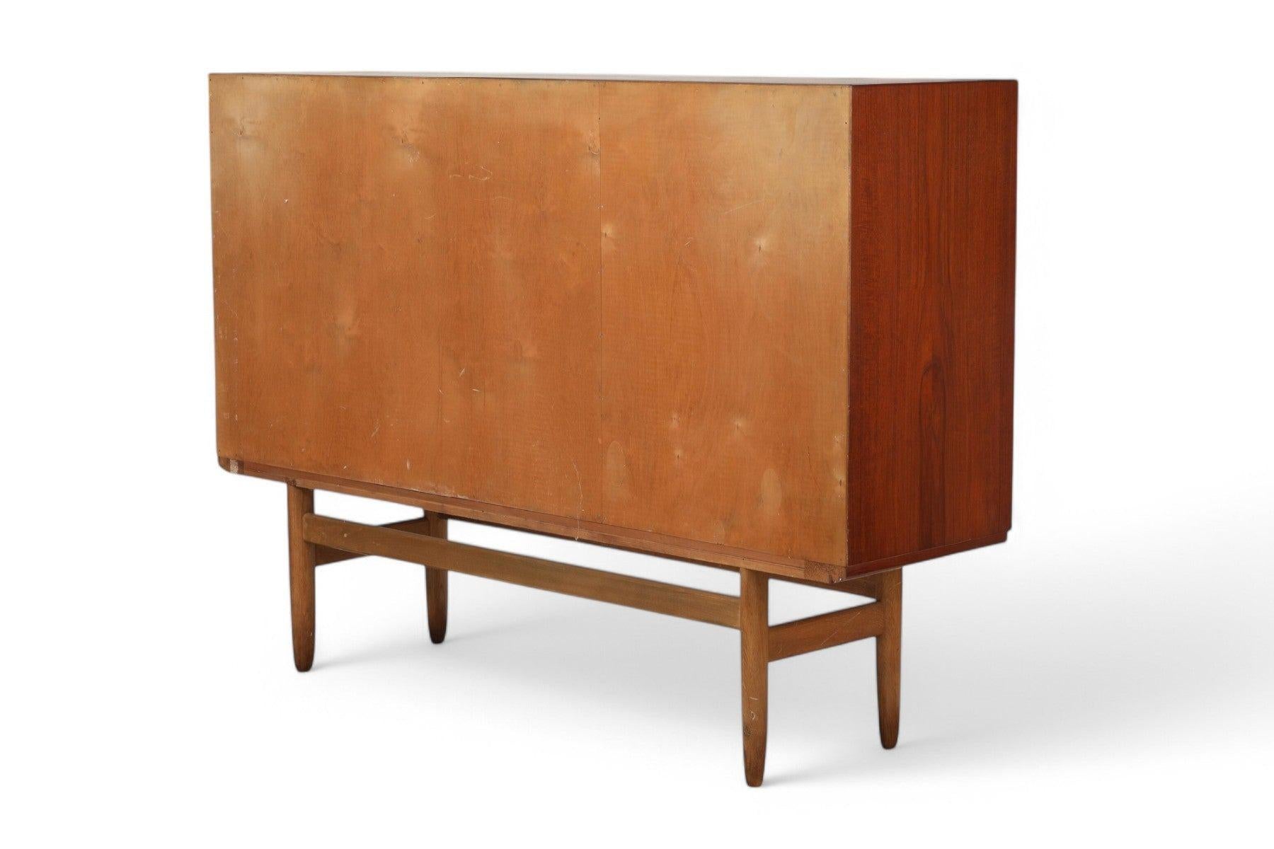 Danese Credenza alta moderna danese in teak in vendita