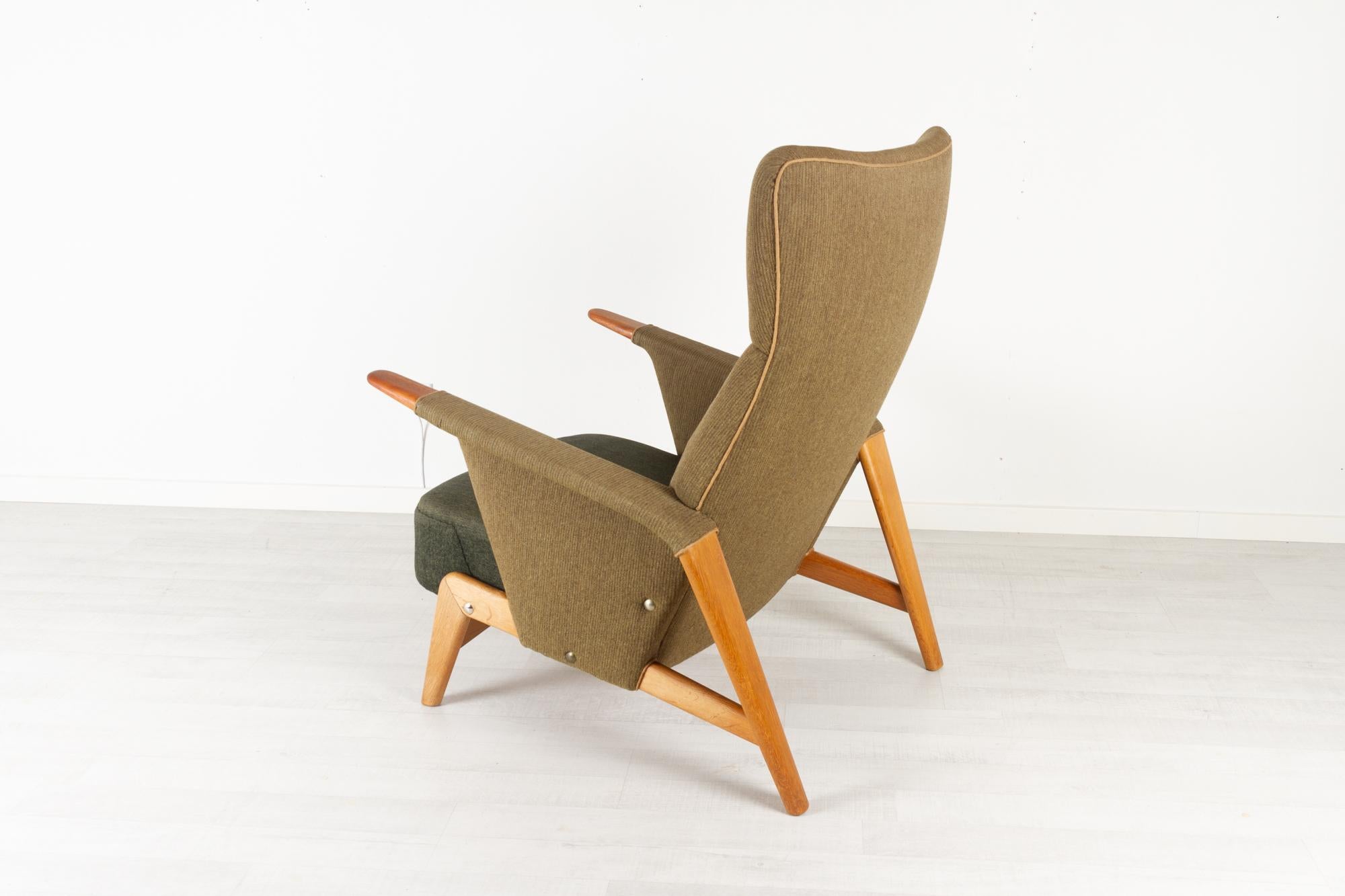 Danish Modern Highback Easy Chair by Arne Hovmand-Olsen, 1956 In Good Condition In Asaa, DK