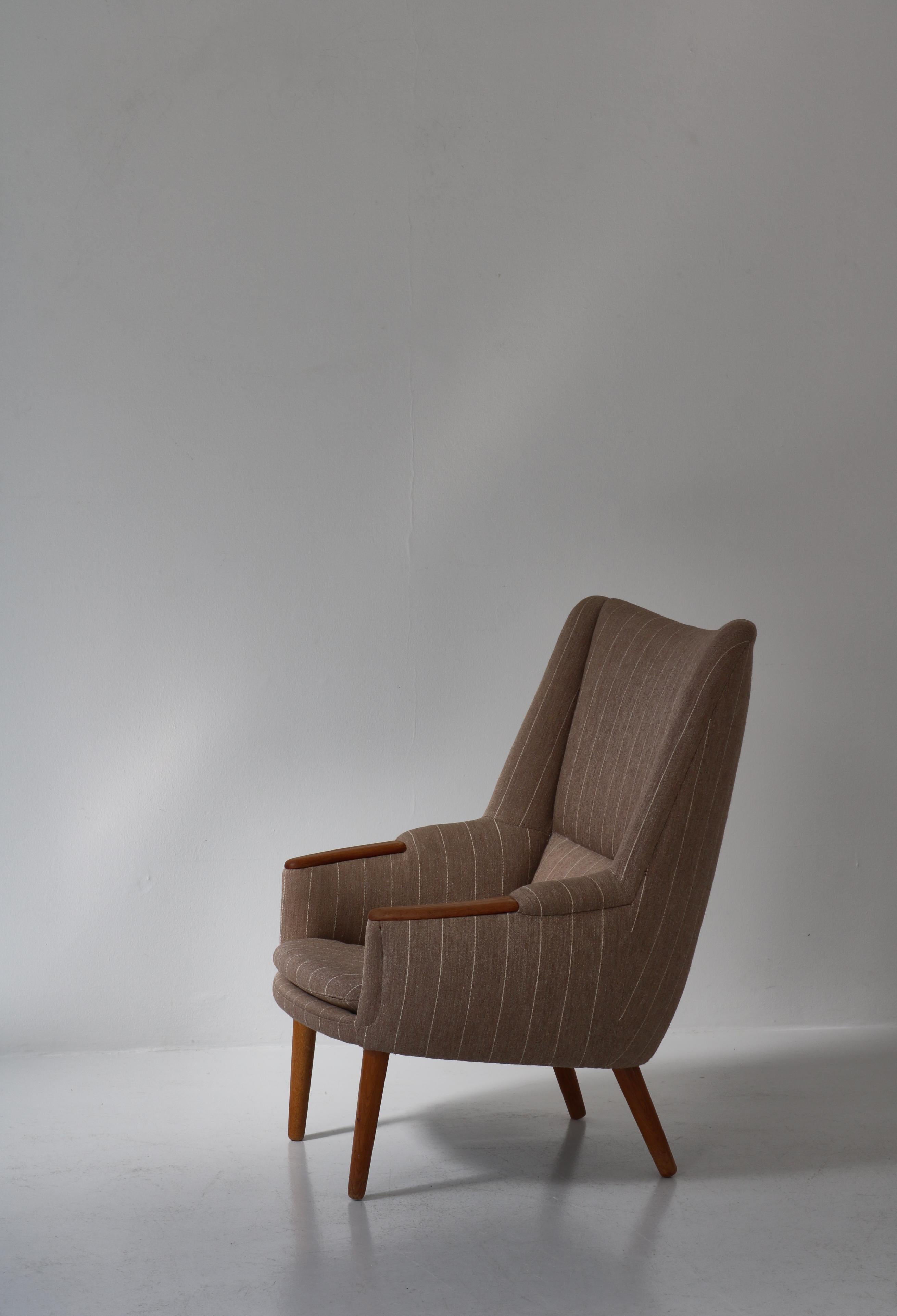 Danish Modern Highback Lounge Chair by Kurt Østervig, Teakwood & Oak, 1958 For Sale 4