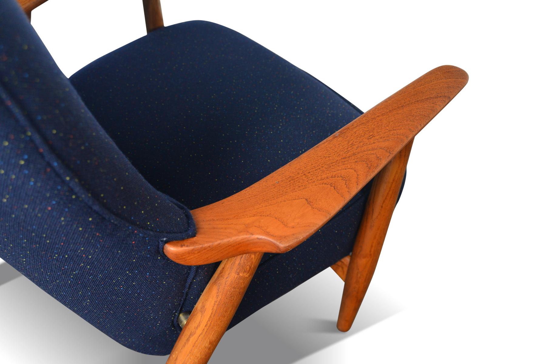 Danish Modern Highback Lounge Chair in Teak and Oak For Sale 1