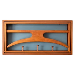 Valigetta da parete in teak di Hoff e Ostergaard in stile danese moderno per Illum Bolighus