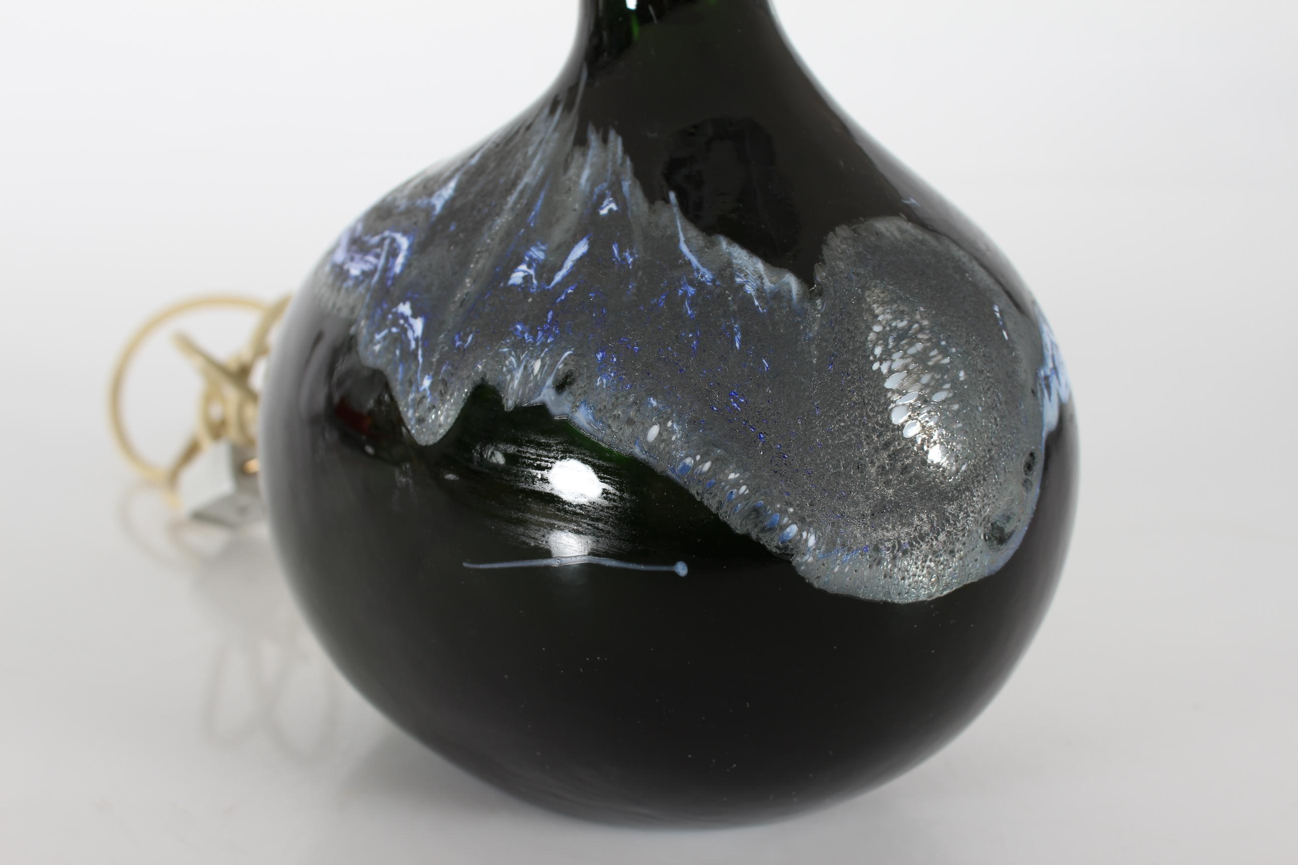 Mid-Century Modern Holmegaard lampe de bureau moderne danoise vert foncé sculpturale de Michael Bang 1970 en vente