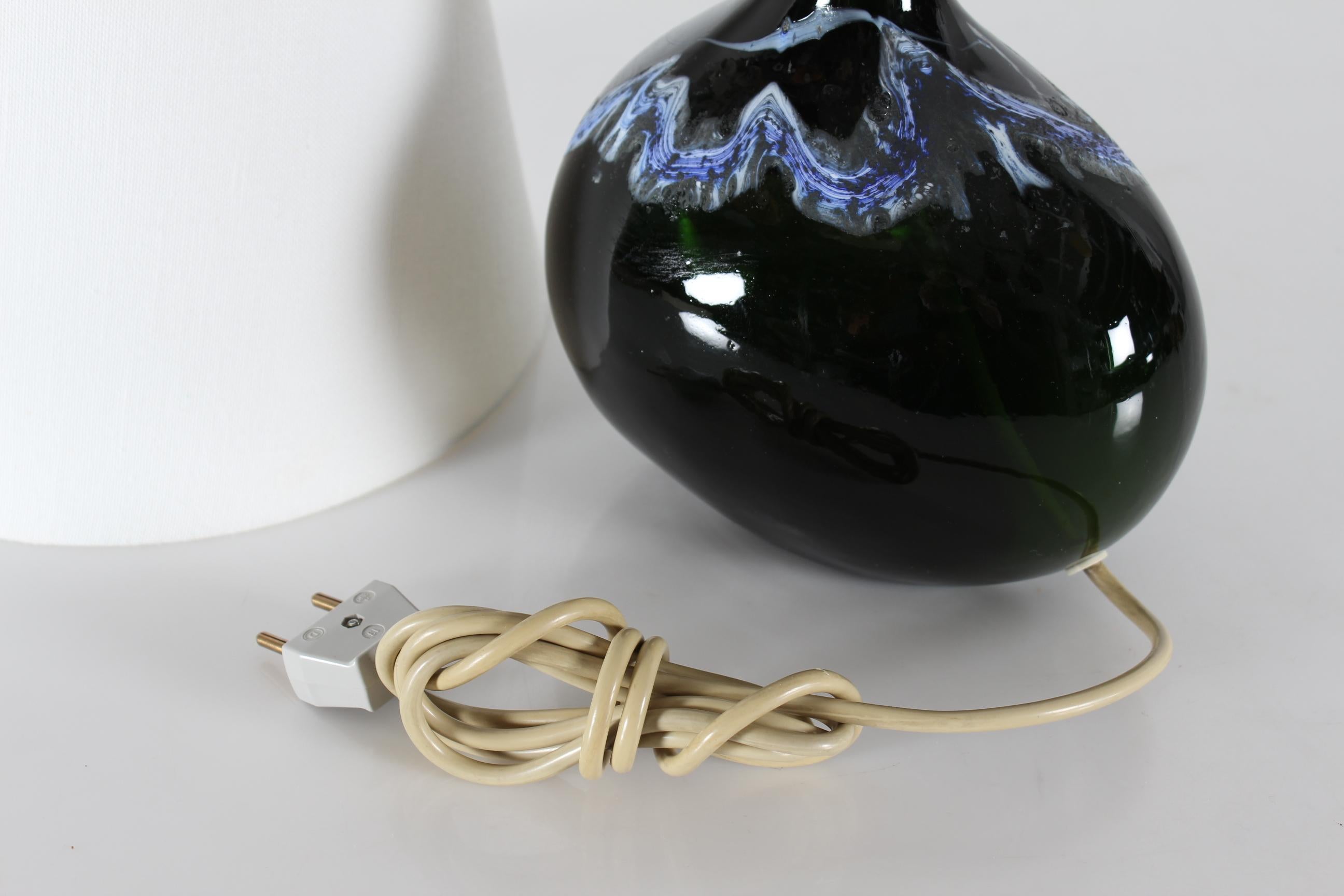 Holmegaard lampe de bureau moderne danoise vert foncé sculpturale de Michael Bang 1970 en vente 1