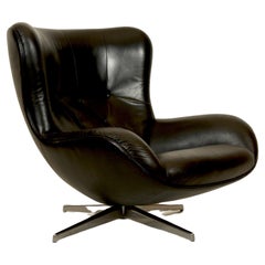Retro Danish modern, Illum Wikkelsø for Mikael Laursen Swivel 'ML214' Lounge Chair