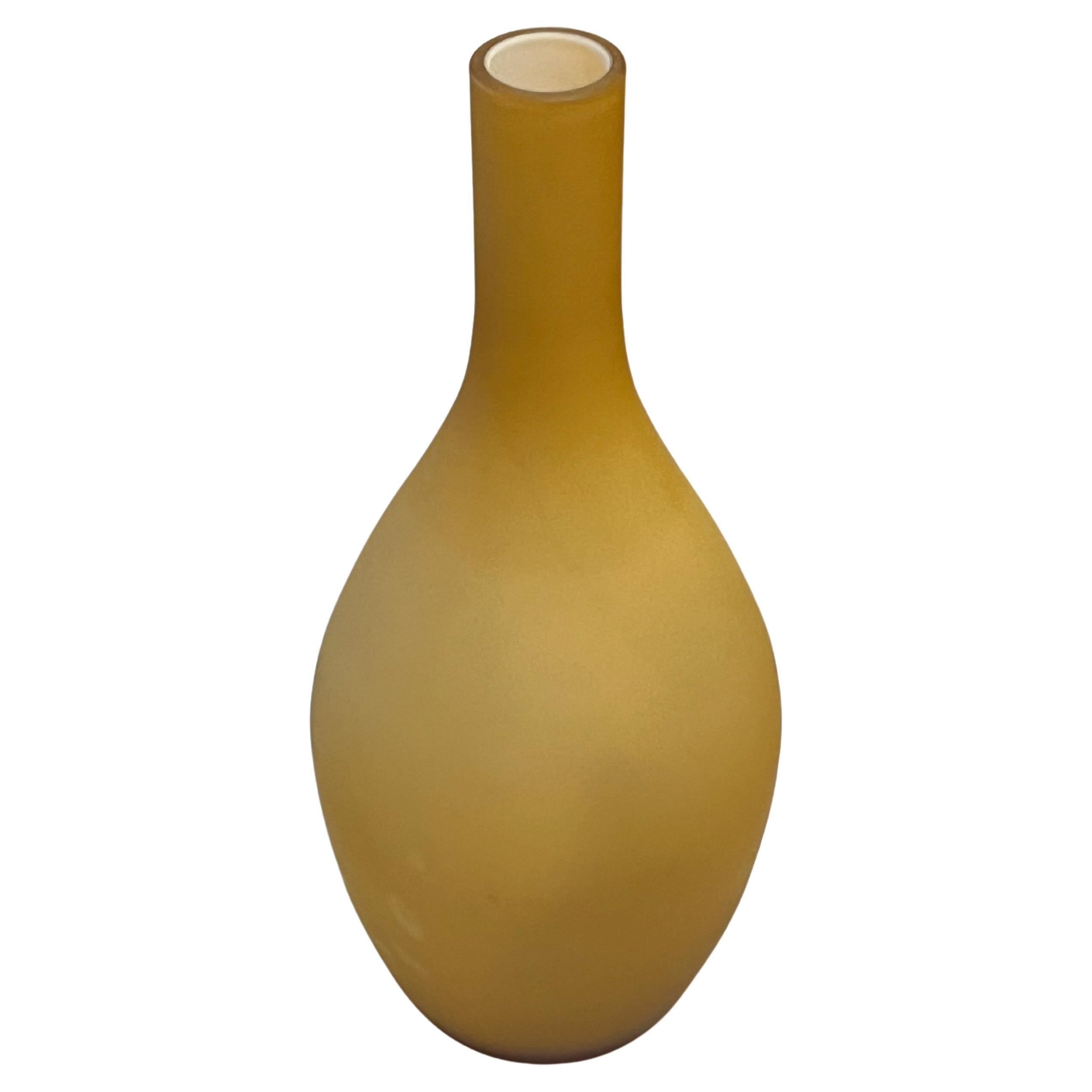 Scandinavo moderno Vaso in vetro incamiciato danese moderno italiano di Murano Salviati in vendita