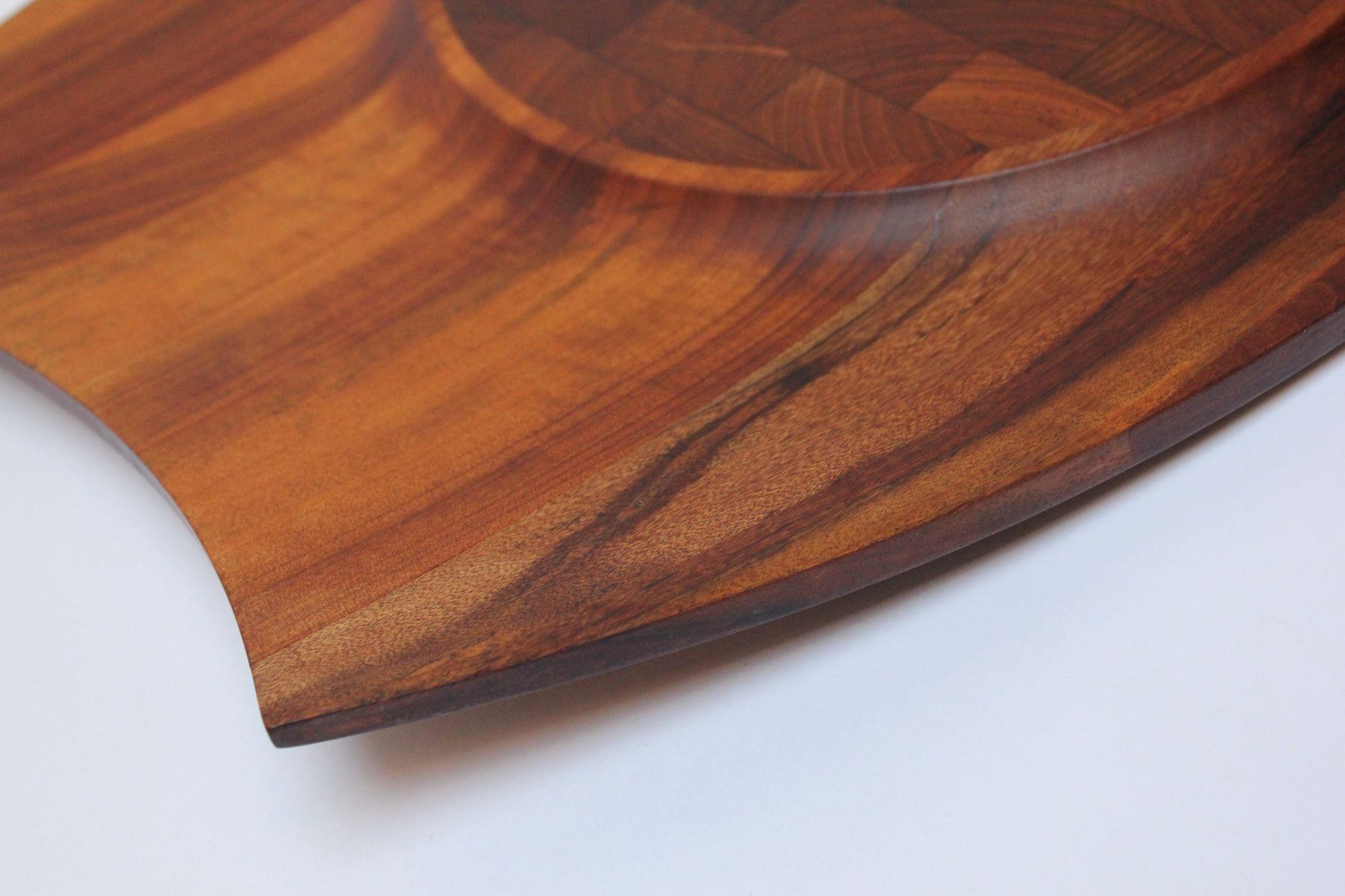Dänisches modernes dänisches Mutenye-Tablett „Rare Woods“ von Jens Quistgaard für Dansk Designs im Angebot 1