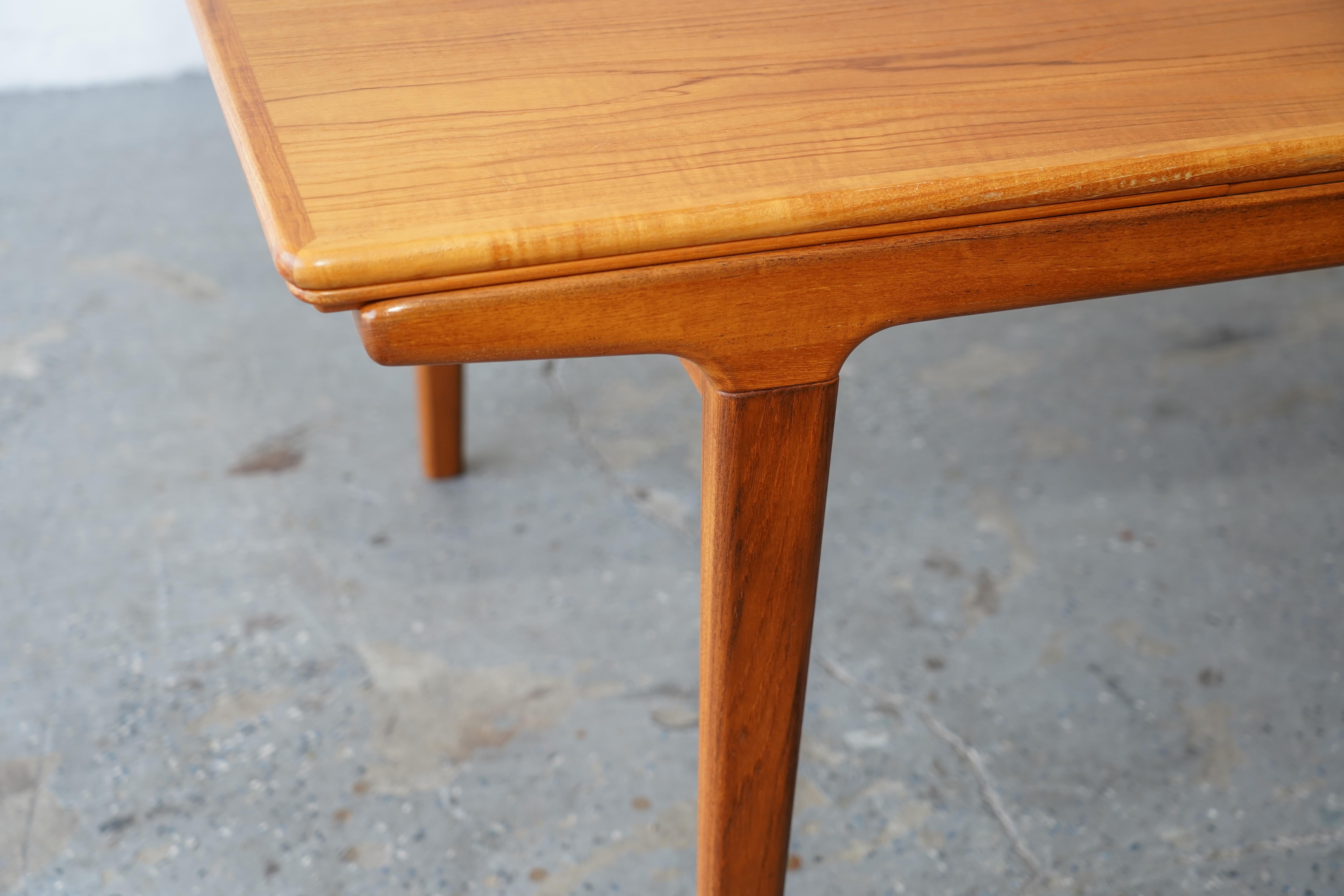 Danish Modern Johannes Andersen teak draw leaf dining table 8.5 ft For Sale 4
