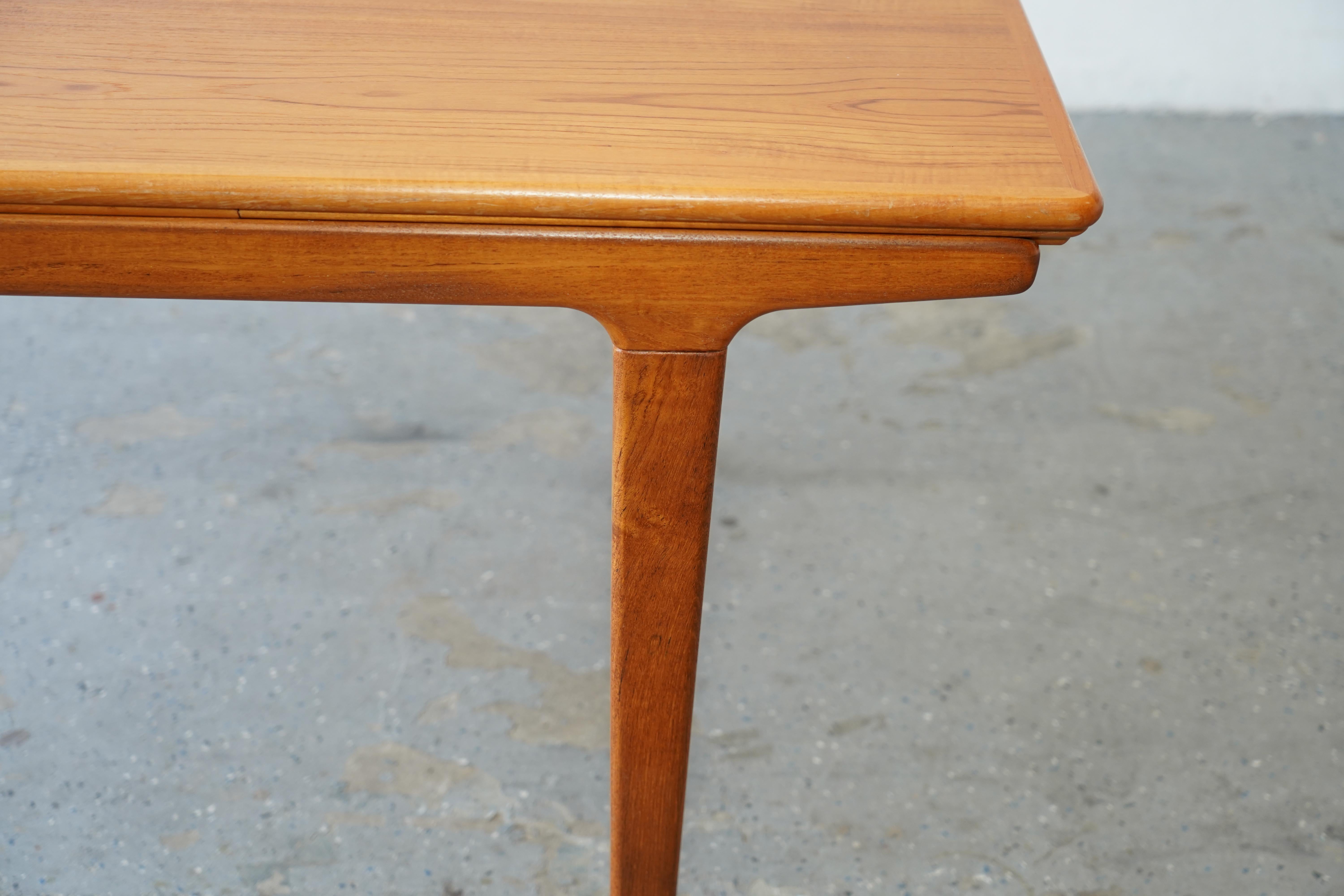 Danish Modern Johannes Andersen teak draw leaf dining table 8.5 ft For Sale 5