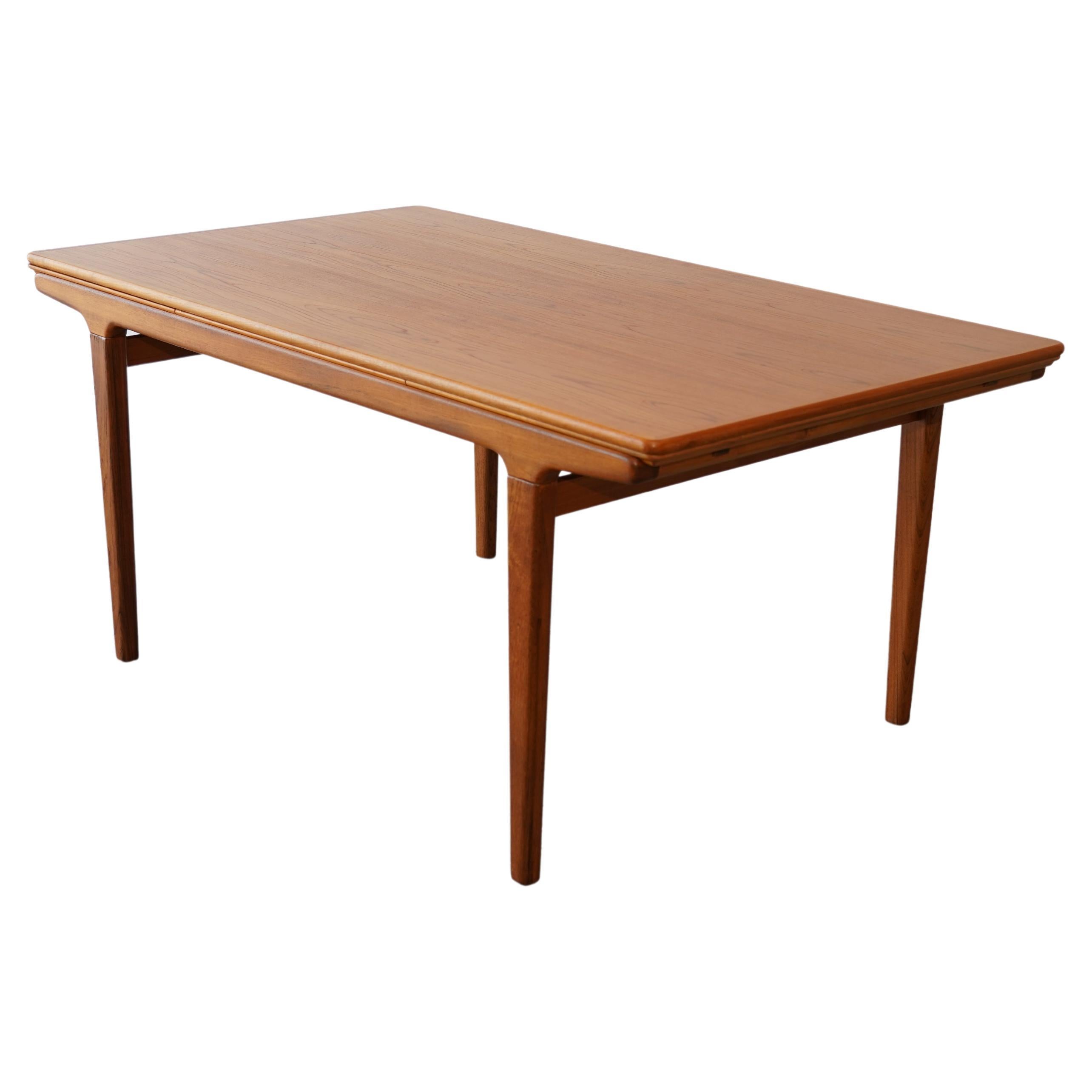 Danish Modern Johannes Andersen teak draw leaf dining table 8.5 ft For Sale