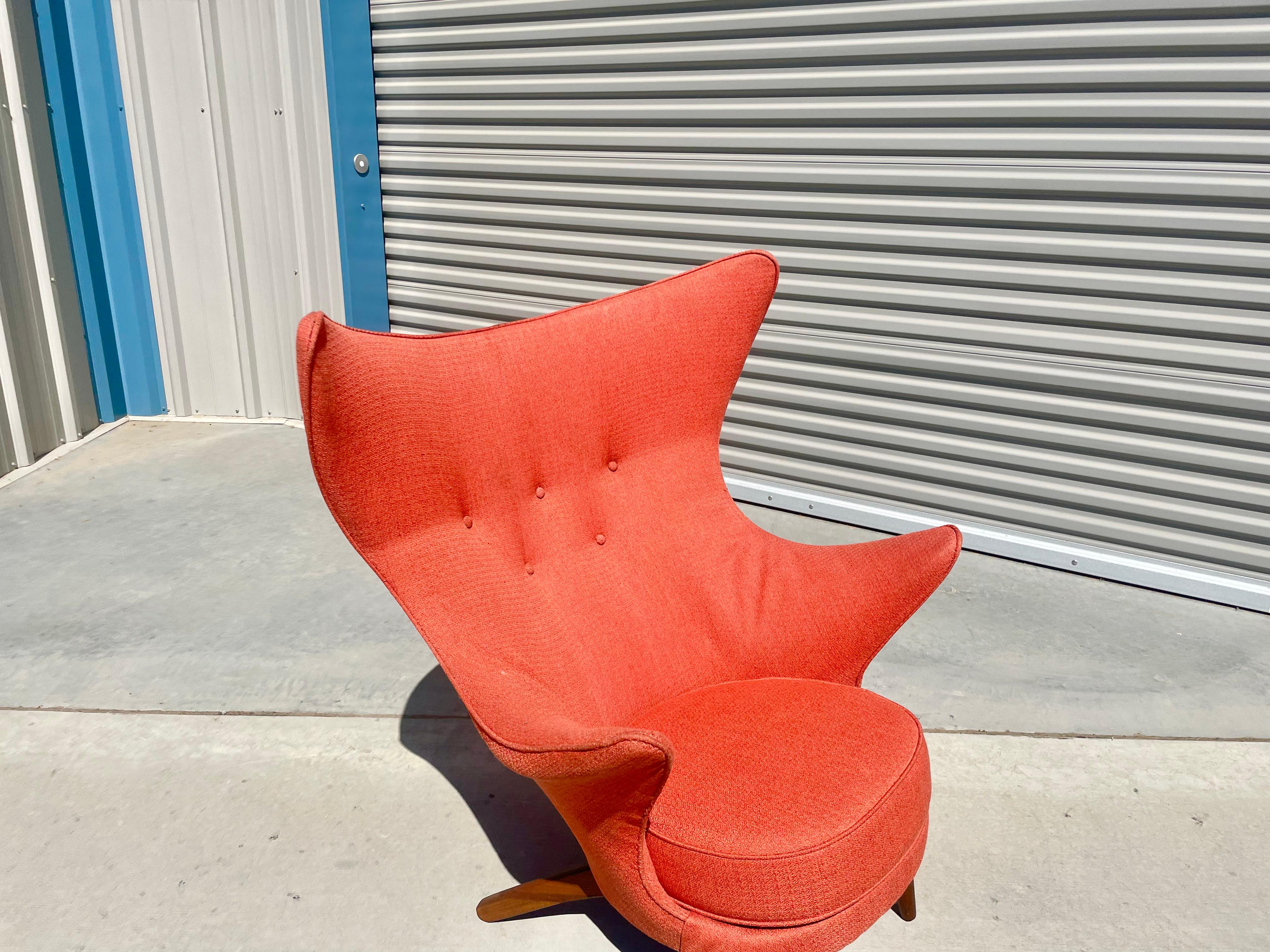 Mid-20th Century Danish Modern Kai Bruun Long Chair Model Siesta Manufactured by Sesam Møblel