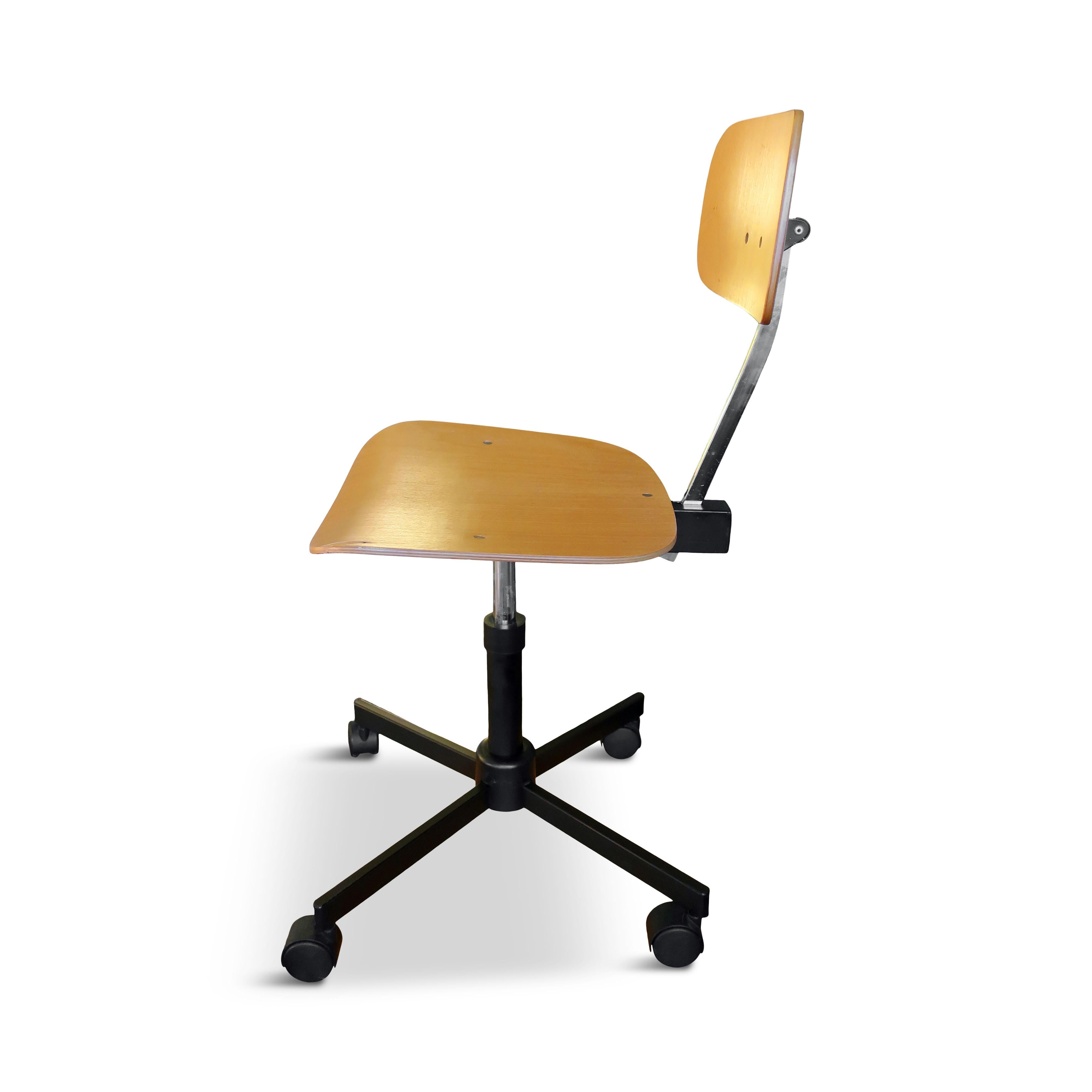 Metal Danish Modern Kevi Chair and Desk by Rabami