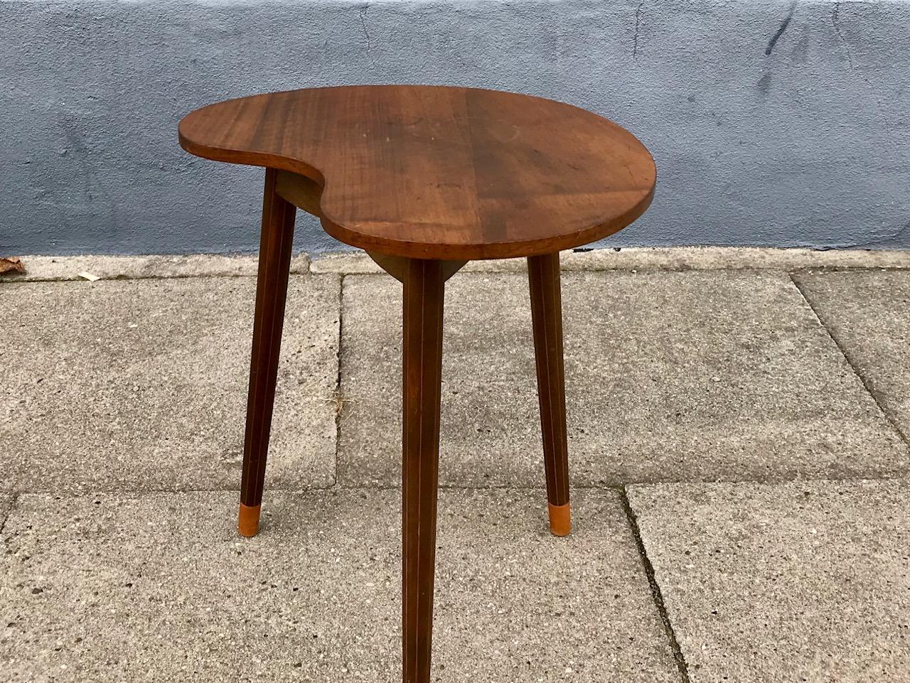 Mid-Century Modern Danish Modern Kidney Shaped Oak Side Table by Edmund Jorgensen, 1950s