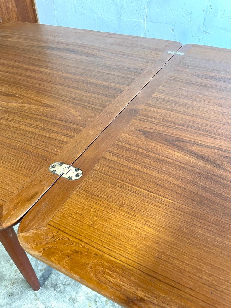 Table pliante de salle à manger danoise moderne Kurt Ostervig en vente 3
