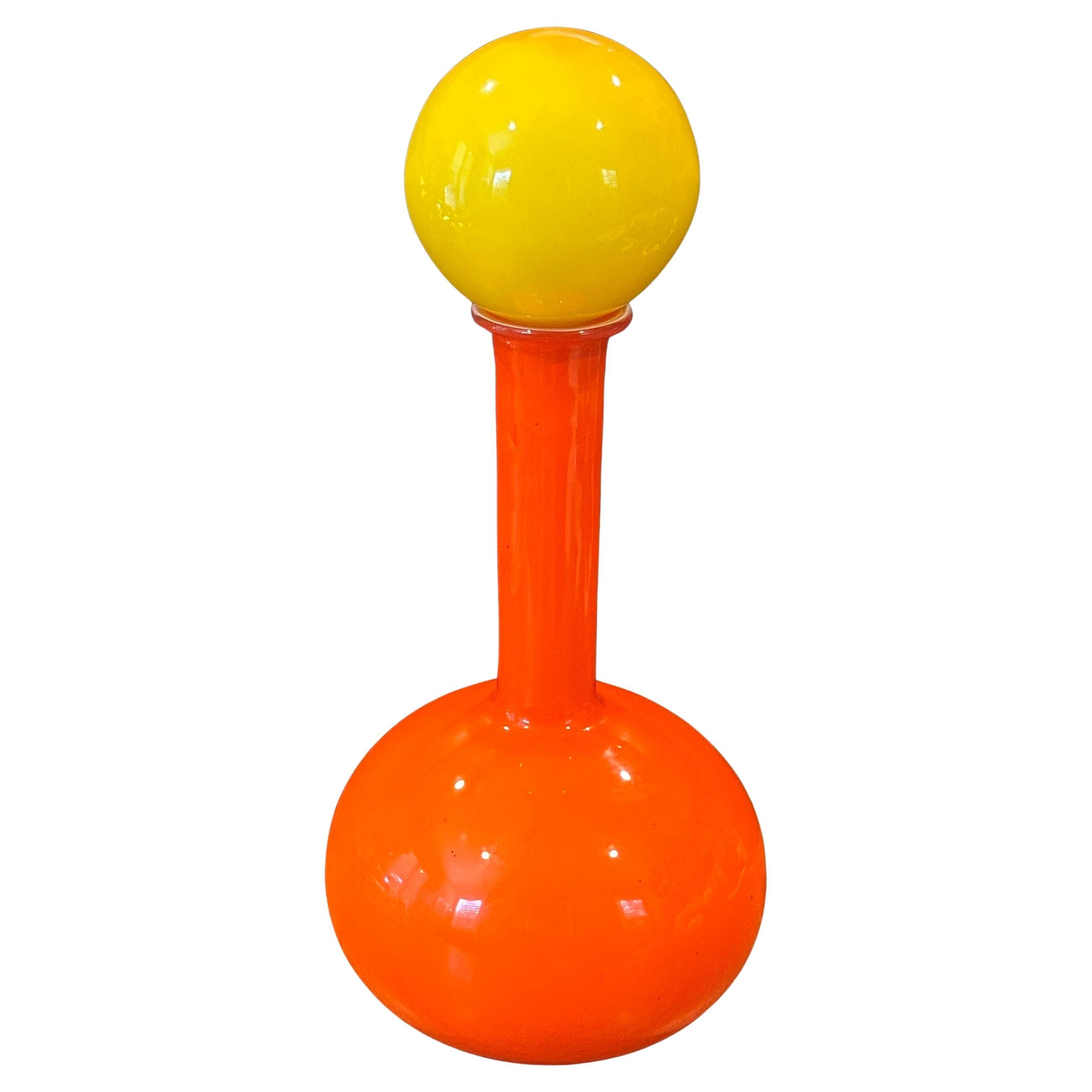 Scandinavo moderno Bottiglia grande moderna danese con tappo di Otto Brauer per Holmegaard in vendita