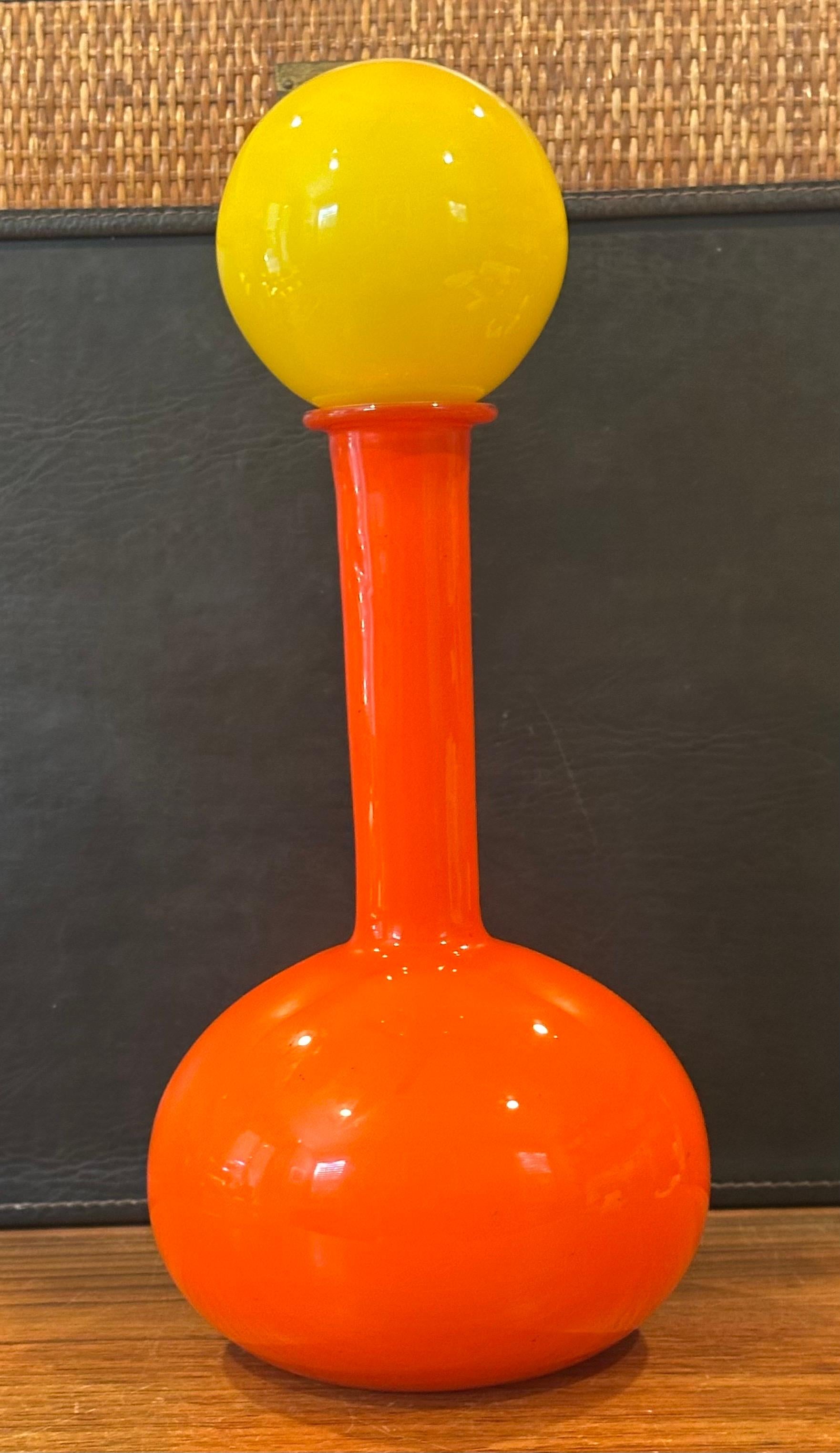 Bottiglia grande moderna danese con tappo di Otto Brauer per Holmegaard in vendita 1