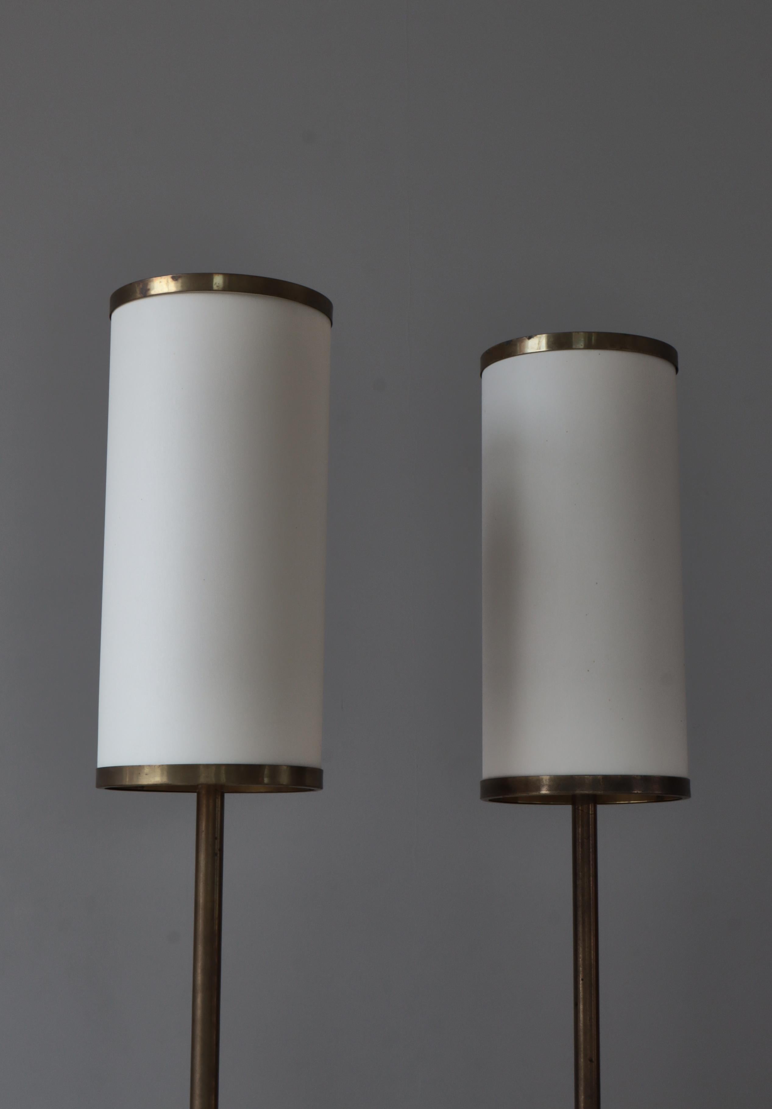 Dänische moderne große Stehlampen aus patiniertem Messing von Kay Kørbing, 1960er Jahre im Angebot 8