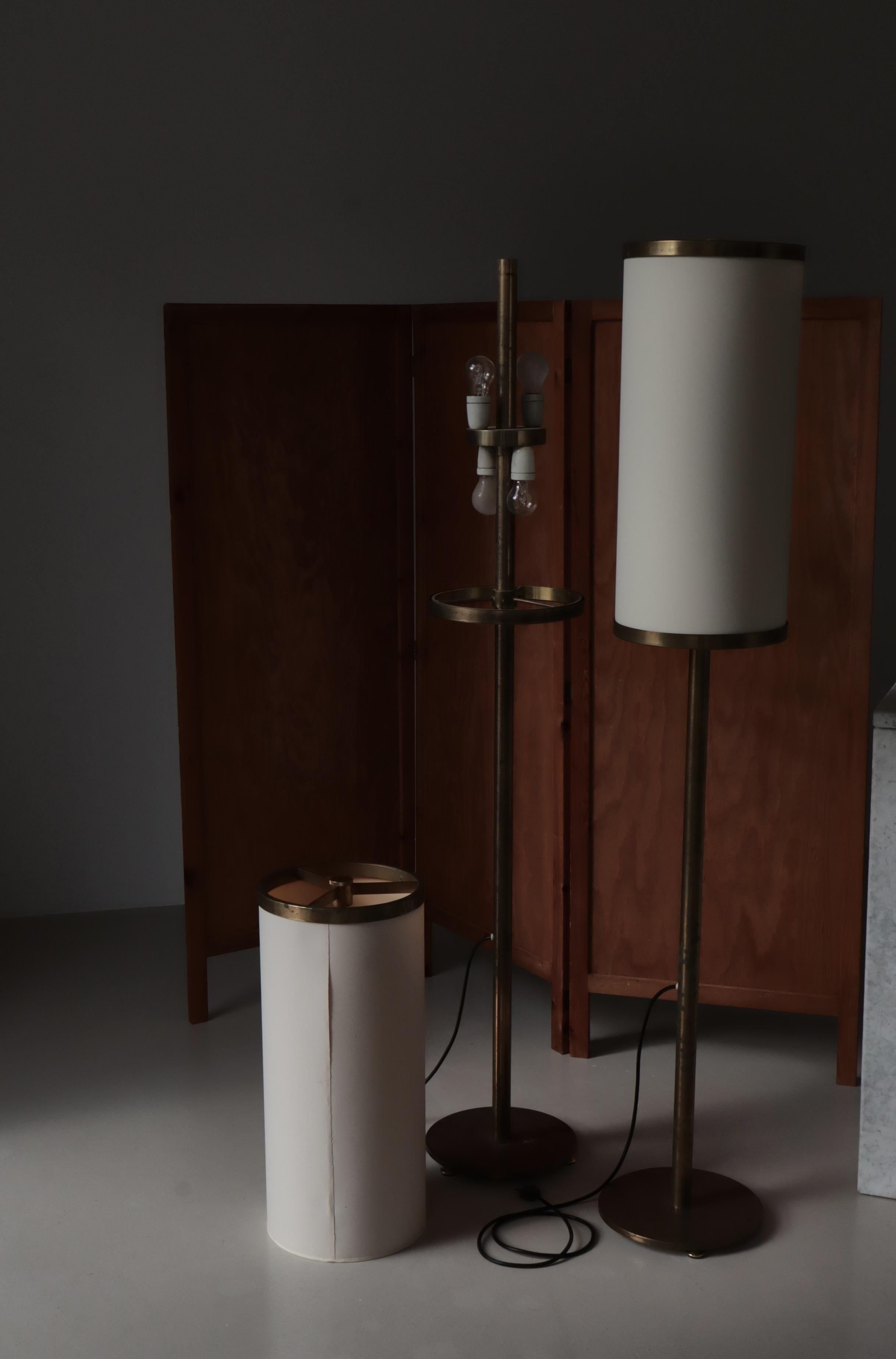Dänische moderne große Stehlampen aus patiniertem Messing von Kay Kørbing, 1960er Jahre im Angebot 12