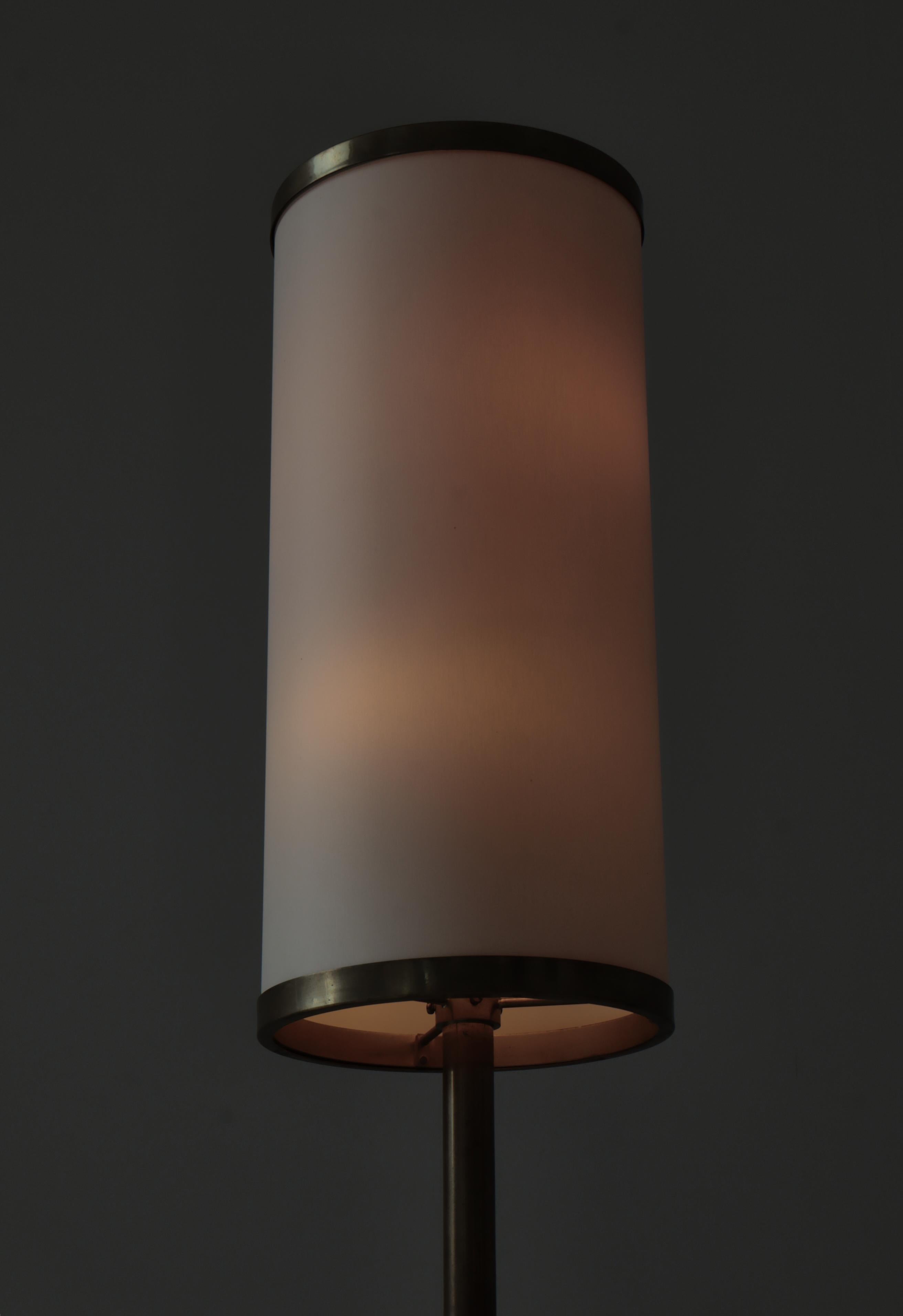 Dänische moderne große Stehlampen aus patiniertem Messing von Kay Kørbing, 1960er Jahre im Angebot 3