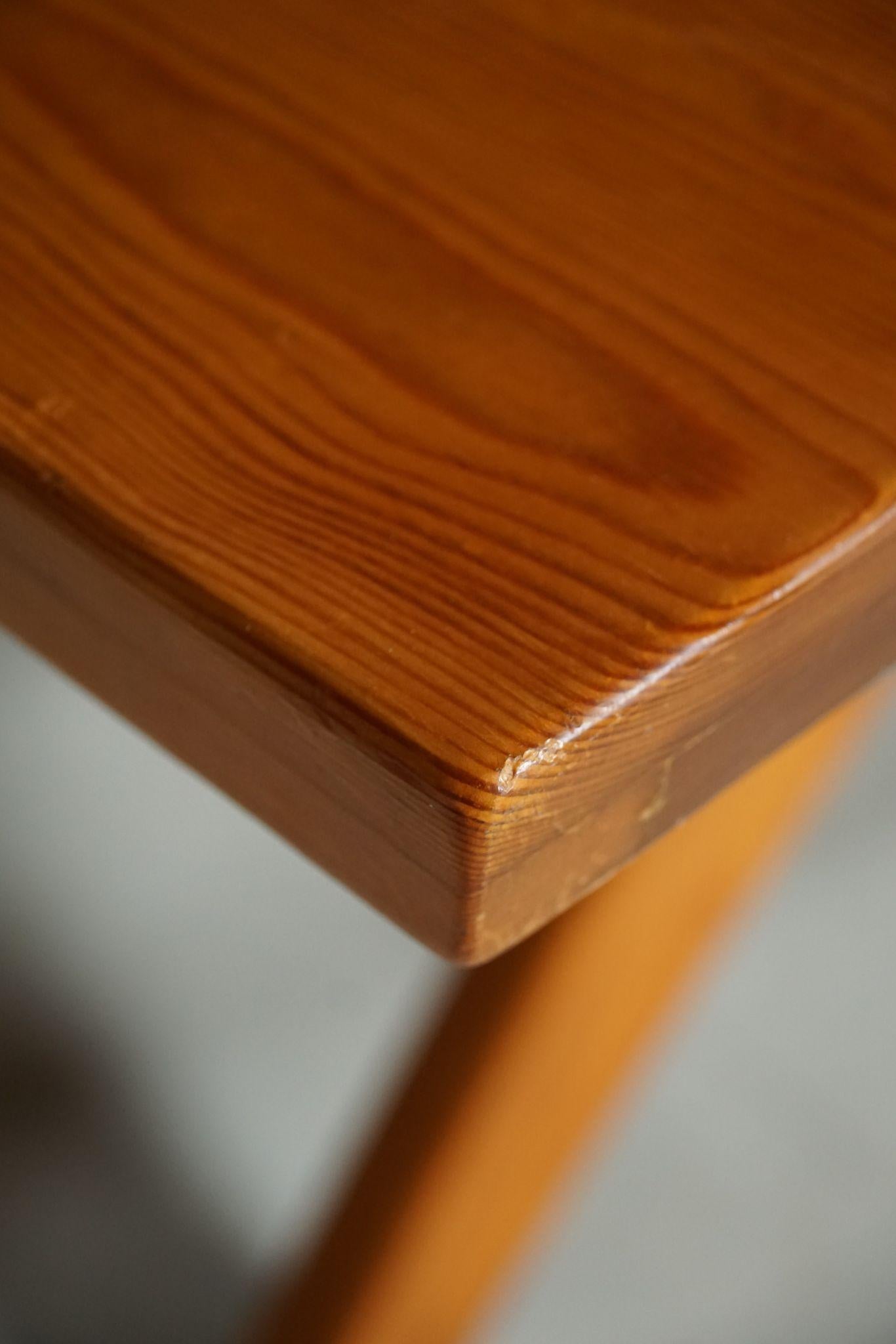 Danish Modern Large Rectangular Coffee Table in Solid Pine, Late 20th Century 9