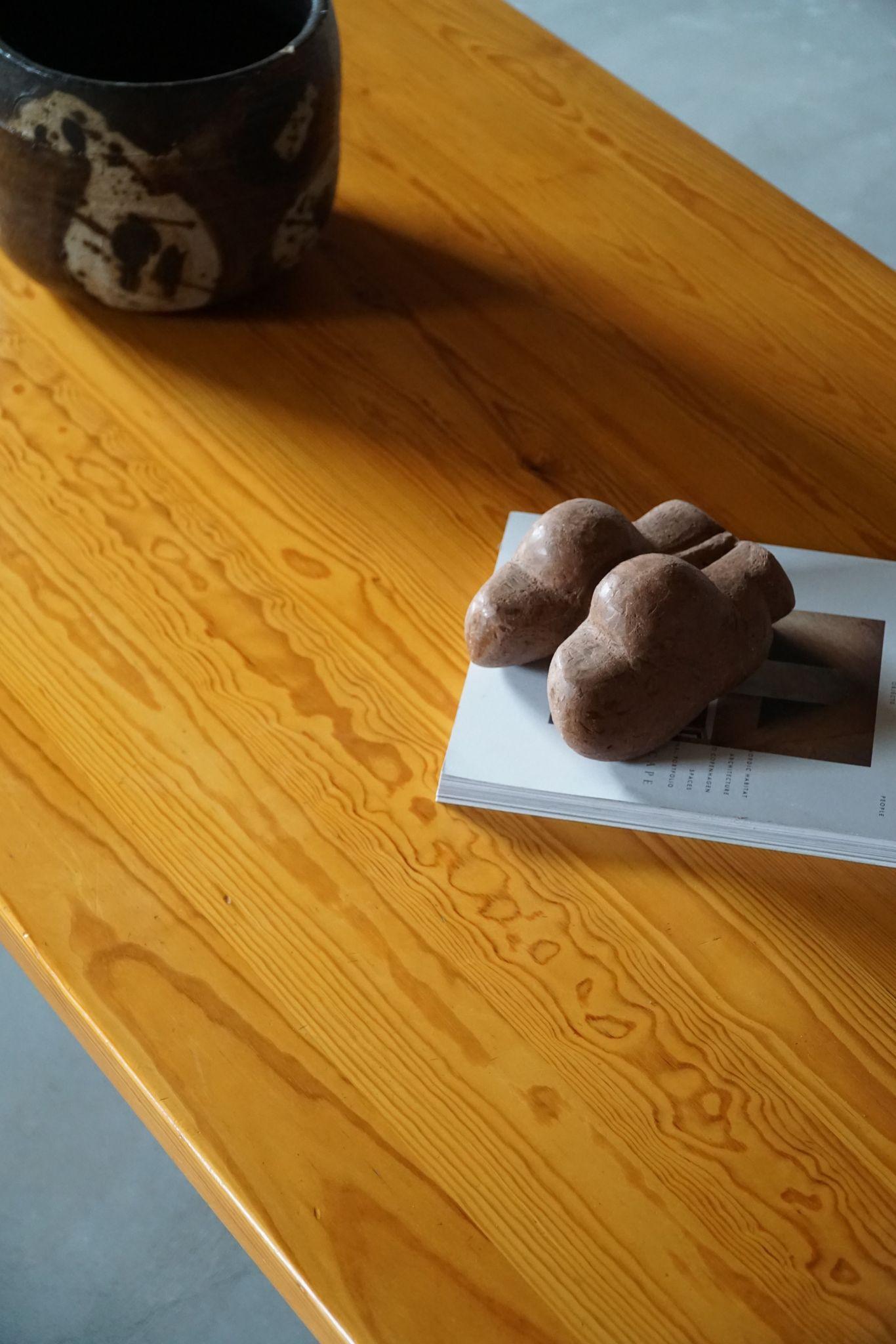 Swedish Danish Modern Large Rectangular Coffee Table in Solid Pine, Late 20th Century For Sale