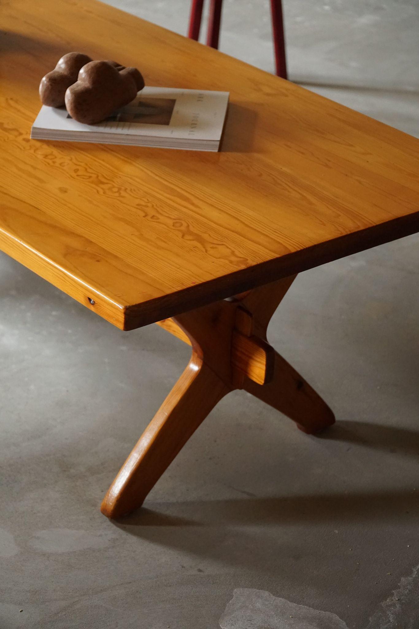 Grande table basse rectangulaire danoise moderne en pin massif, fin du 20ème siècle en vente 1
